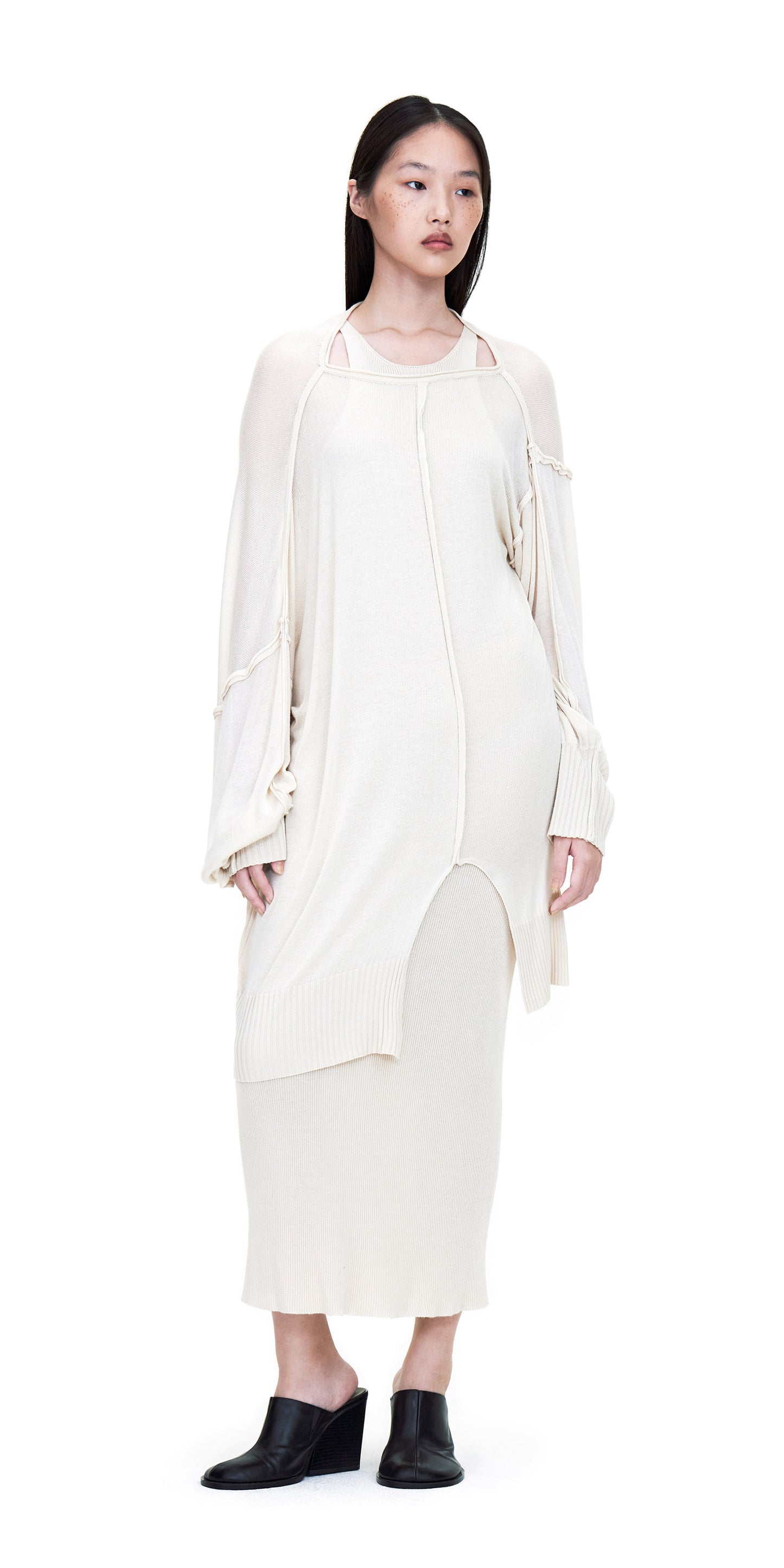 OFF-WHITE LONG SLEEVE OVERSIZED ASYMMETRIC CUTTING KNIT TOP