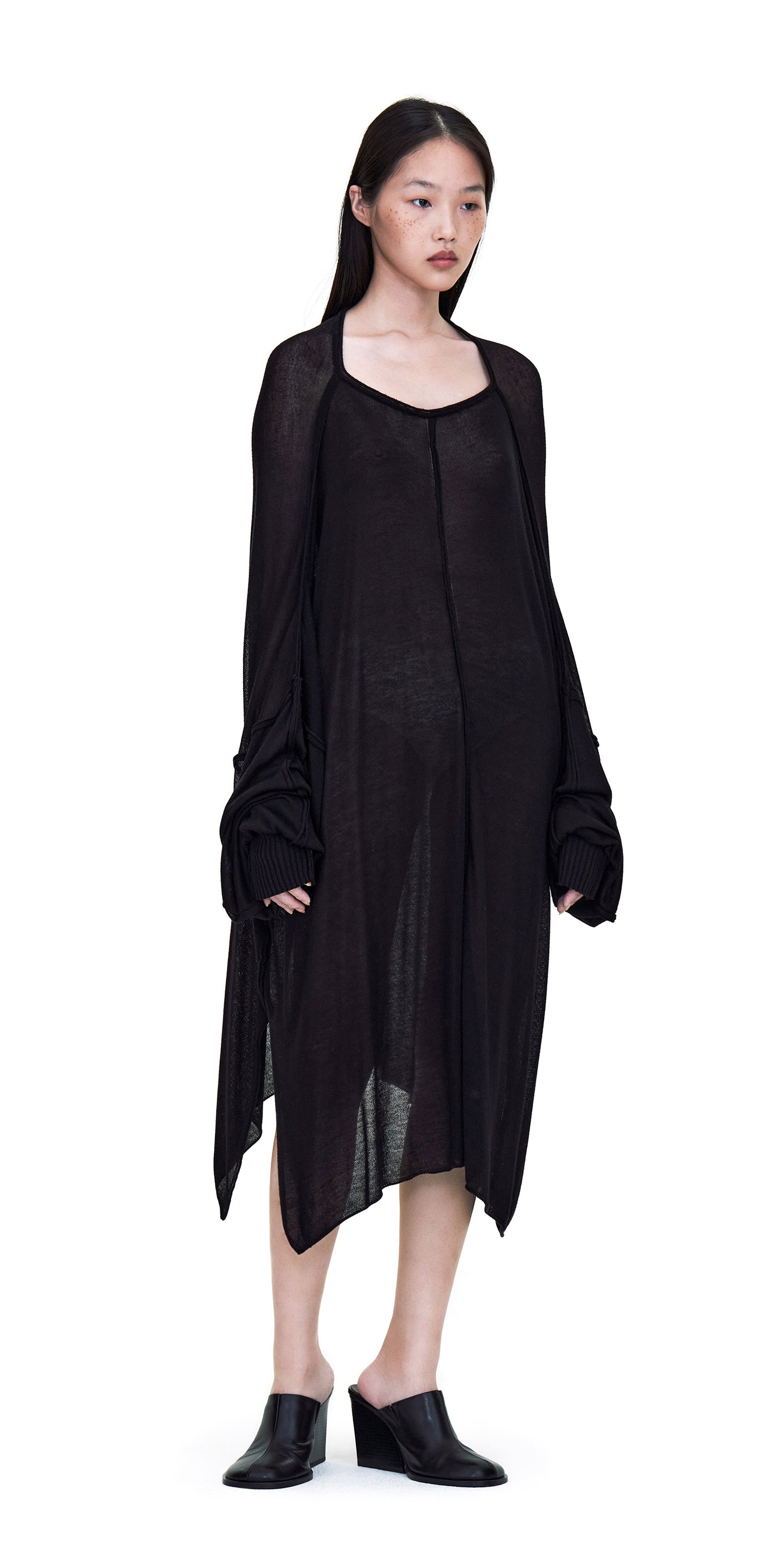 BLACK LONG SLEEVE OVERSIZED KNIT DRESS