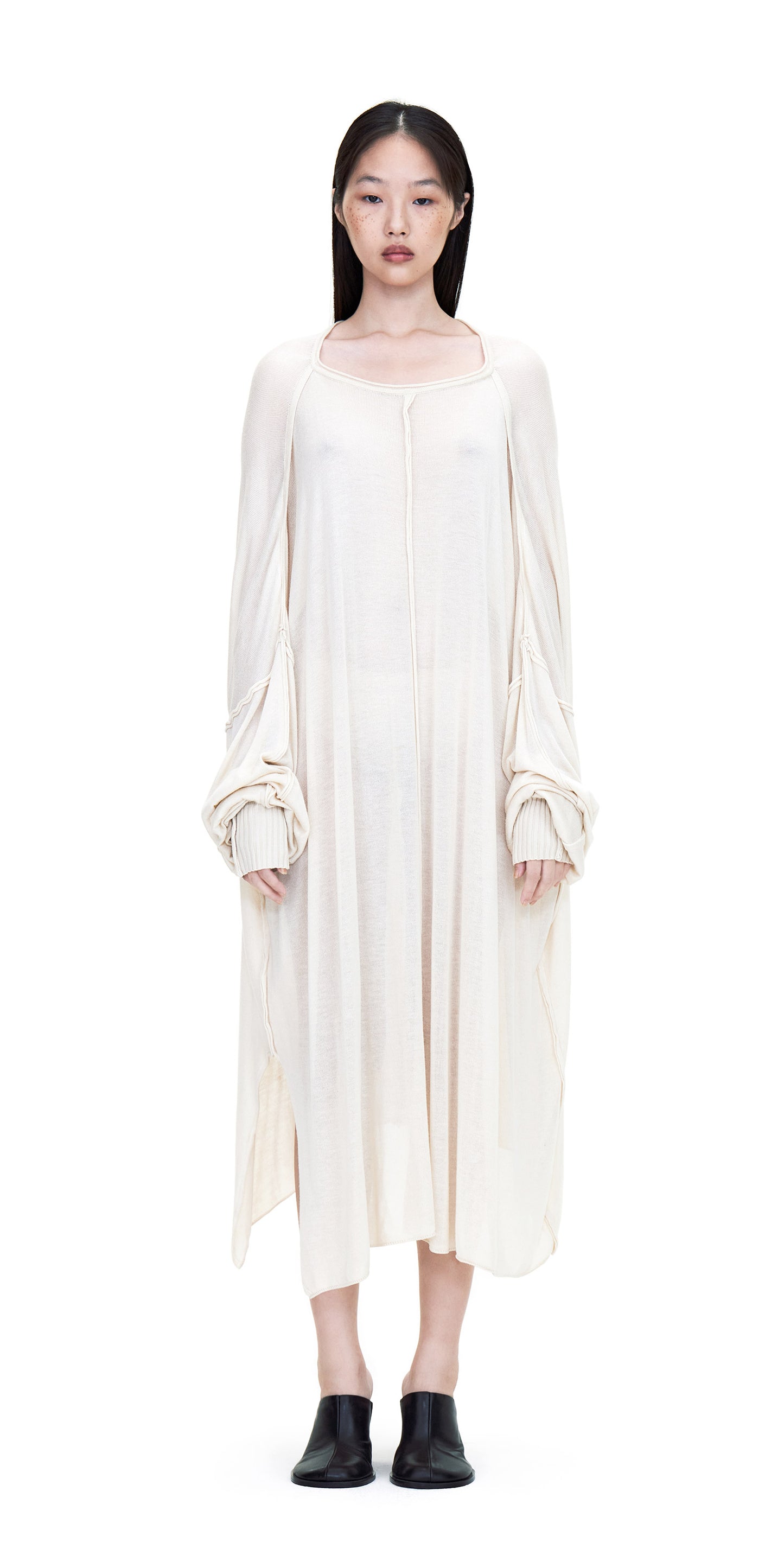 OFF-WHITE LONG SLEEVE OVERSIZED KNIT DRESS