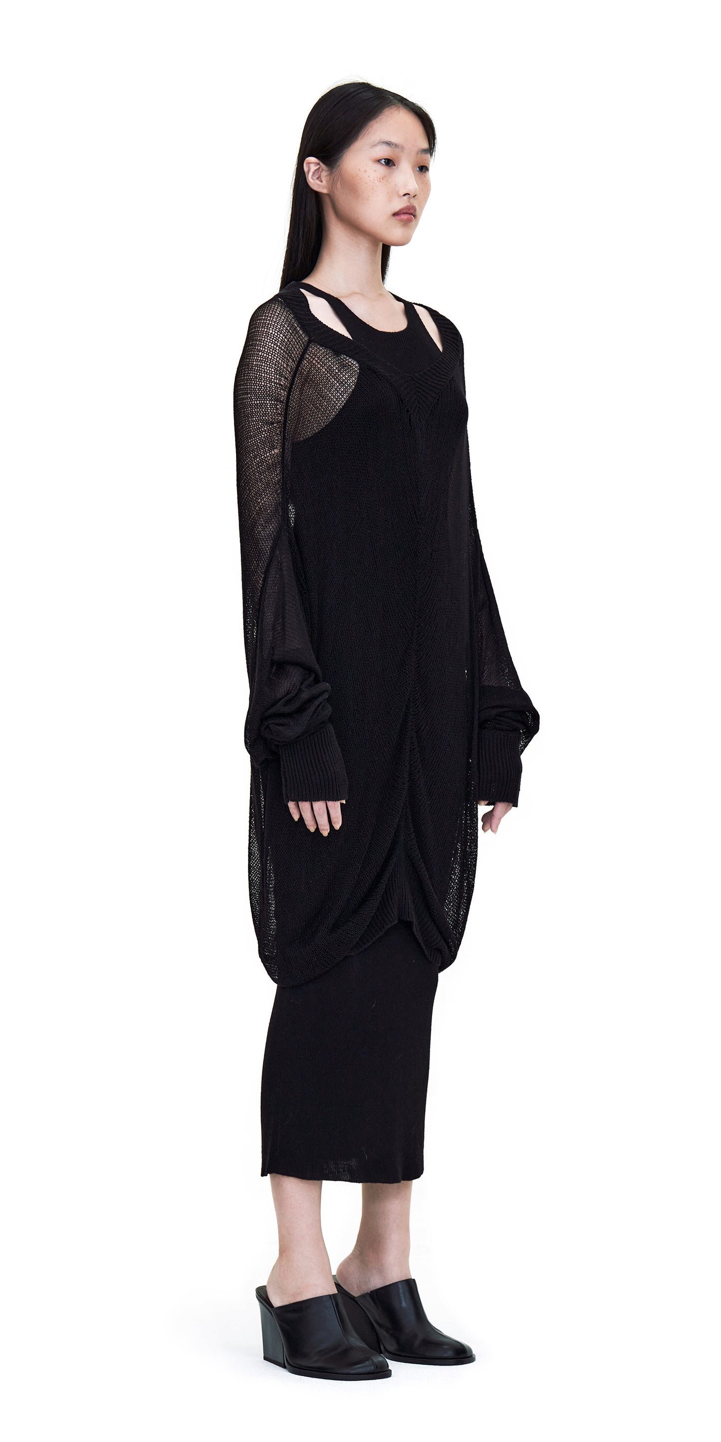 BLACK LONG SLEEVE LOOSE-KNIT DRESS