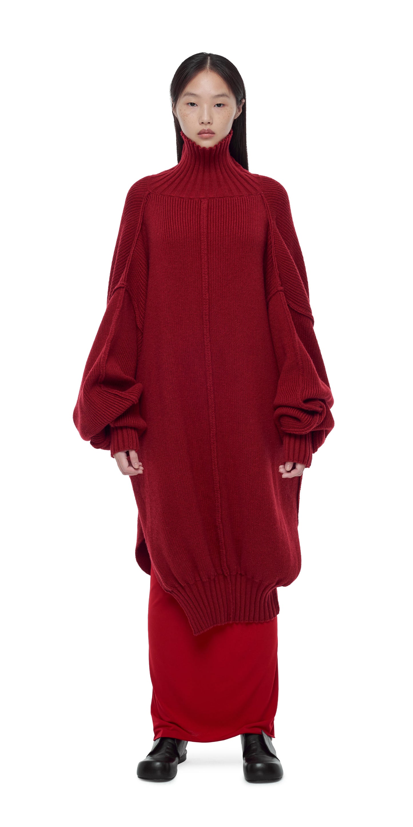 RED OVERSIZED KNIT TURTLENECK DRESS