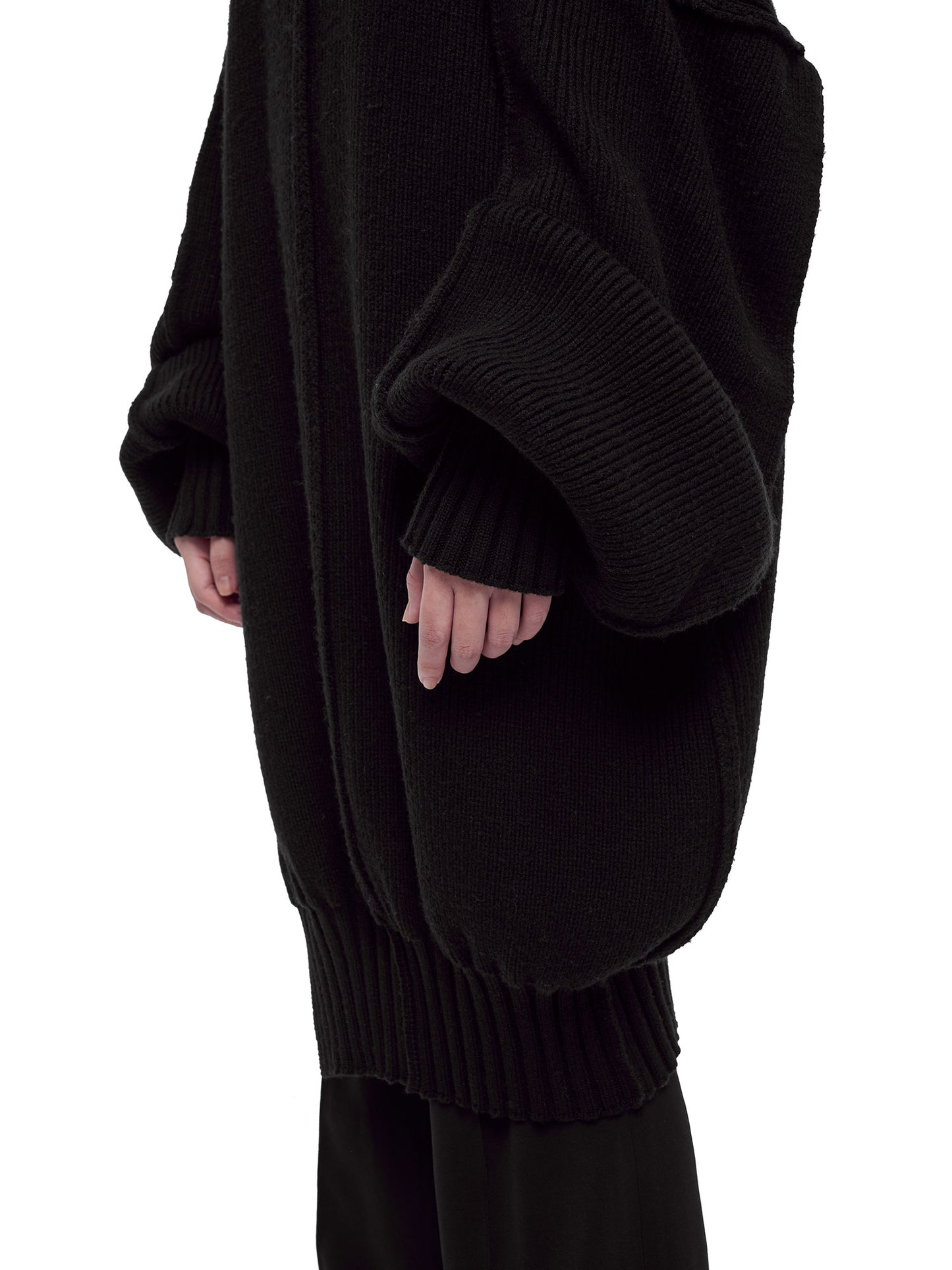 BLACK OVERSIZED KNIT TURTLENECK DRESS