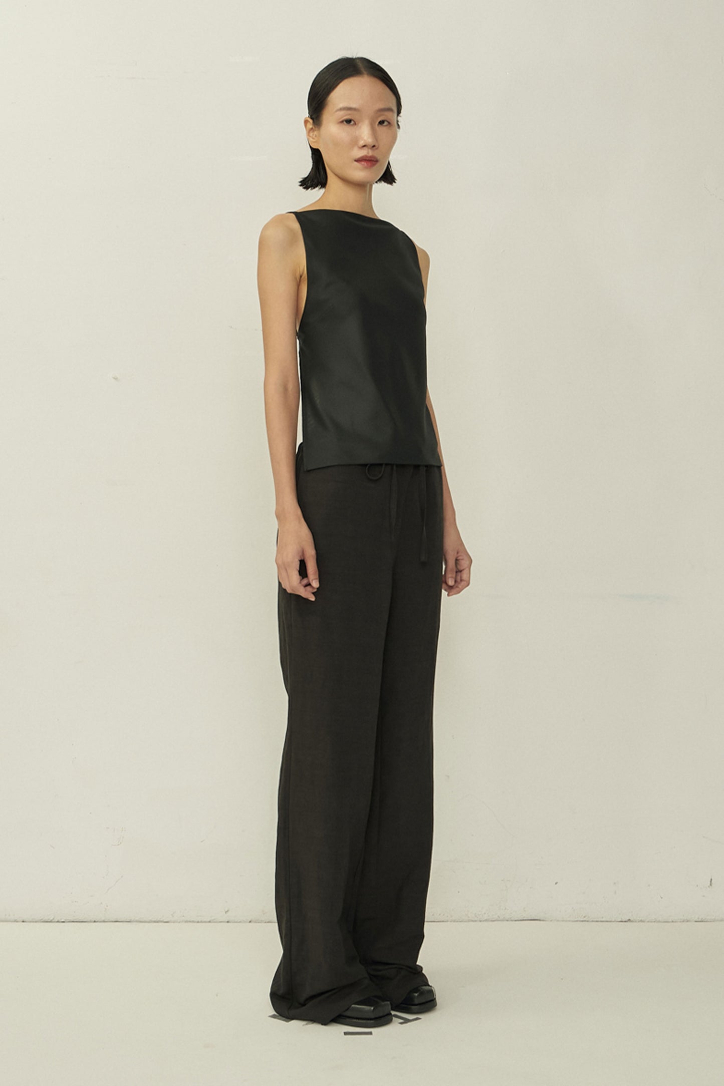 BLACK LOW RISE DRAWSTRING RAW EDGE TROUSERS