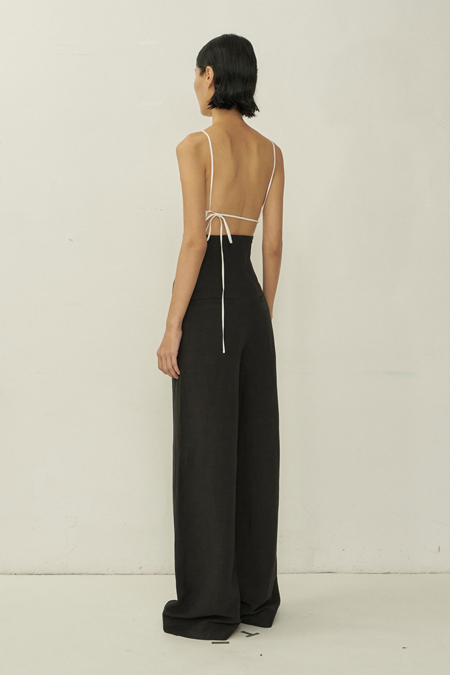 BLACK ZIP HIGH-WAIST WIDE TROUSERS