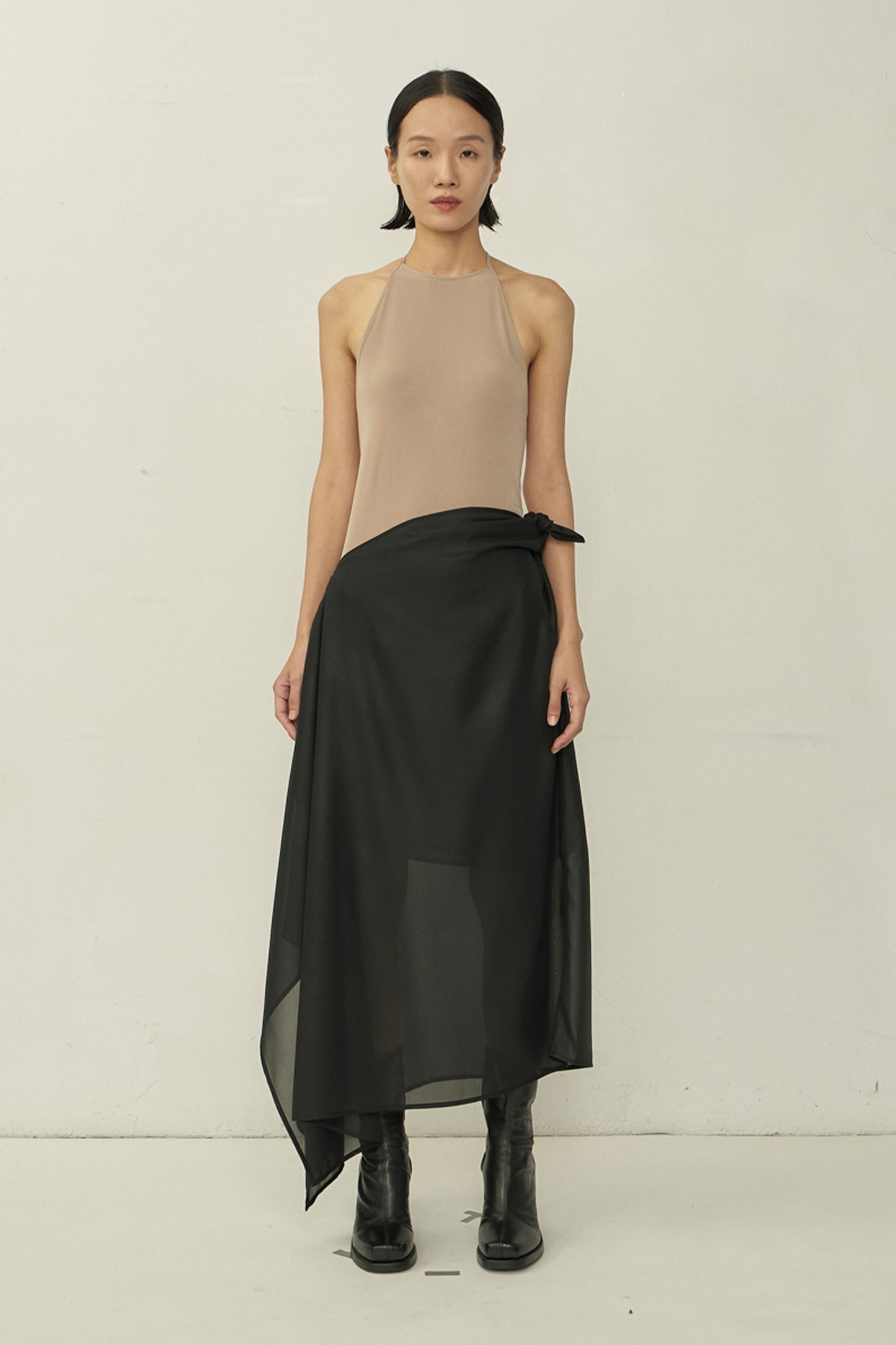 BLACK CHIFFON ASYMMETRIC CUTTING SKIRT