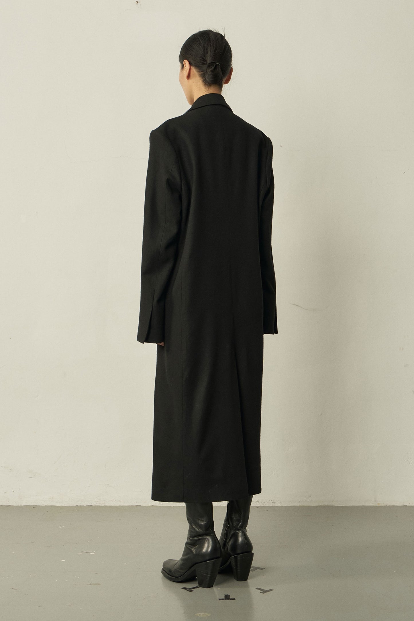 BLACK WOOL DESIGN LINE BLAZER COAT