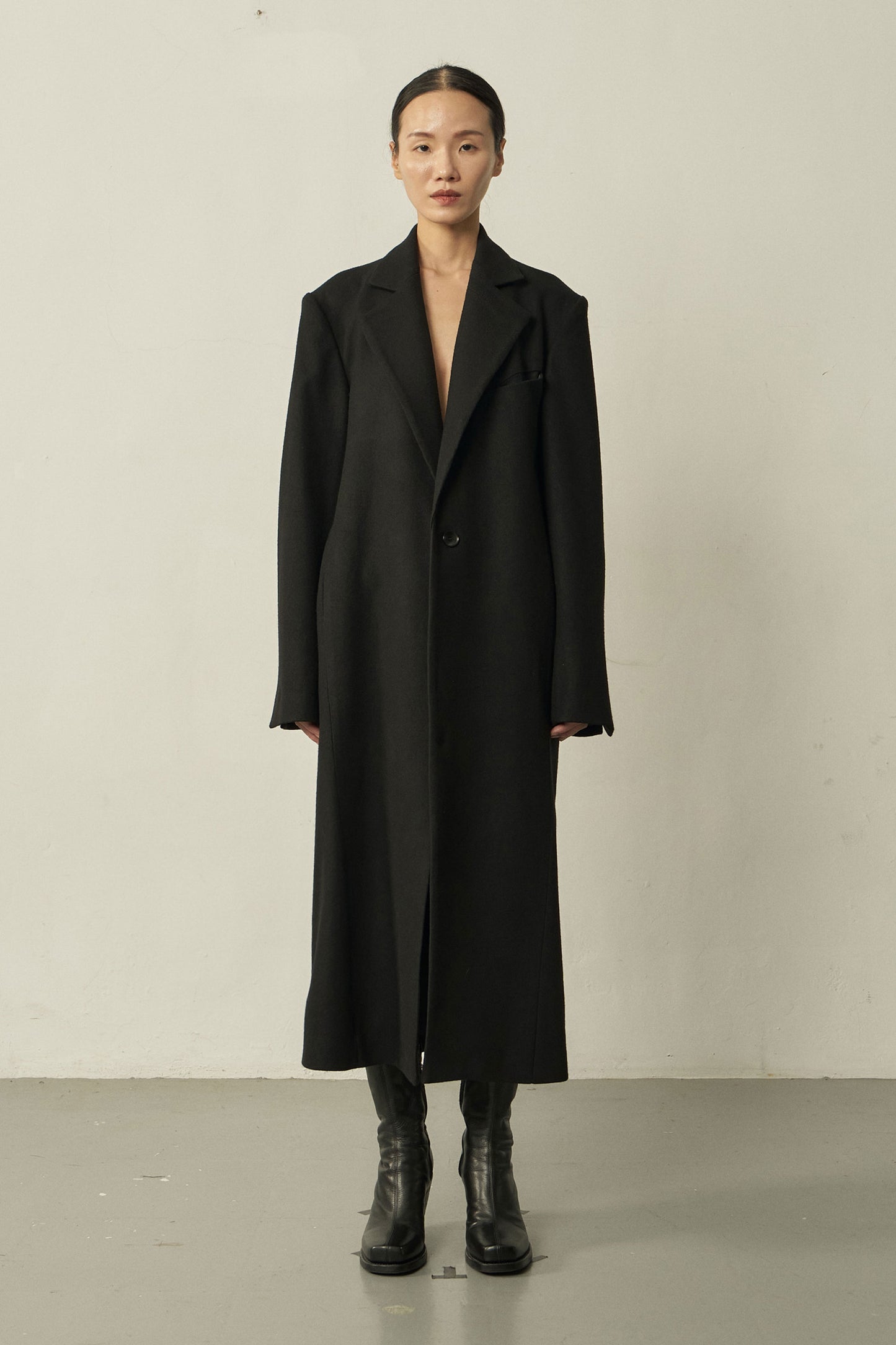 BLACK WOOL DESIGN LINE BLAZER COAT