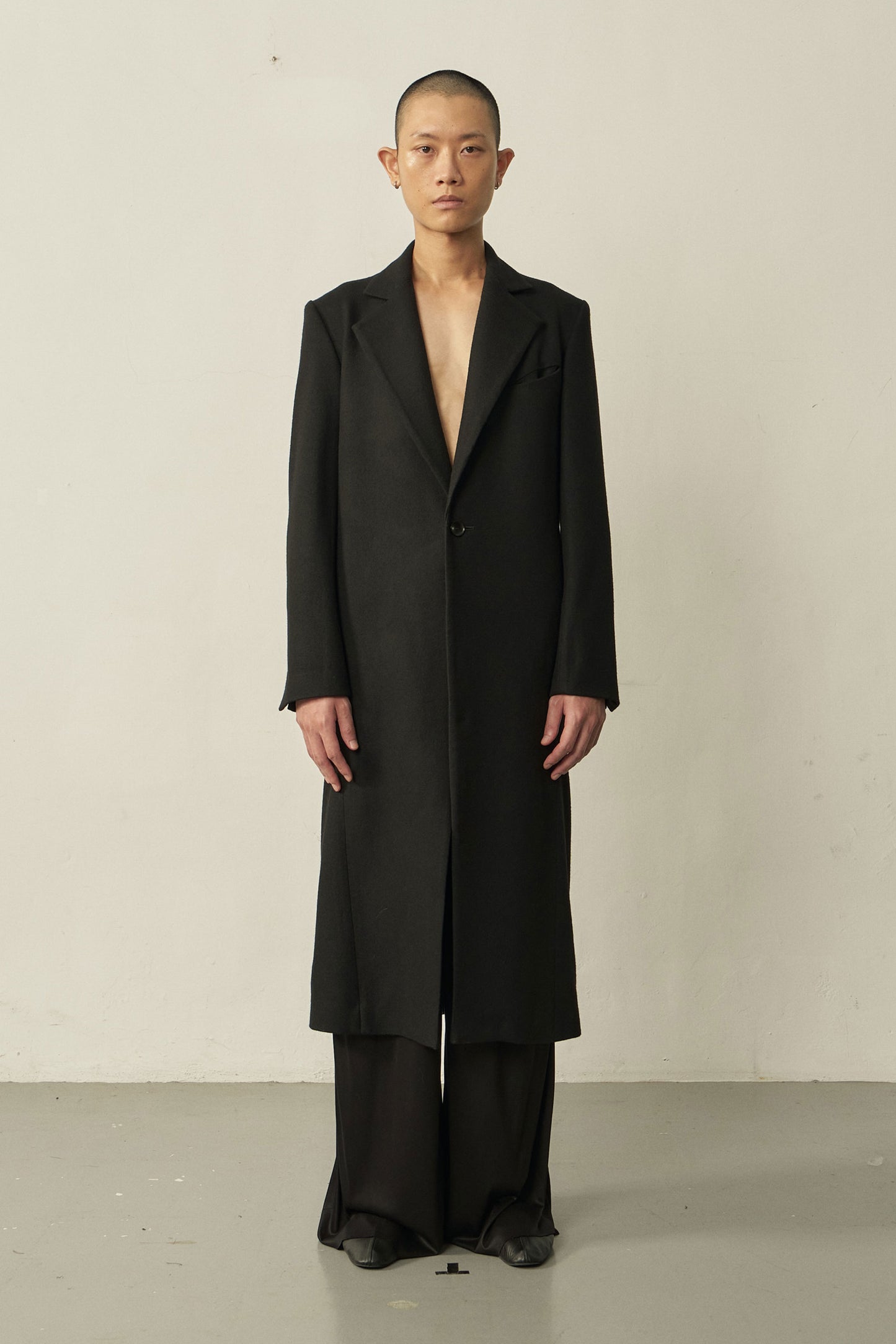 BLACK WOOL DESIGN LINE BLAZER COAT