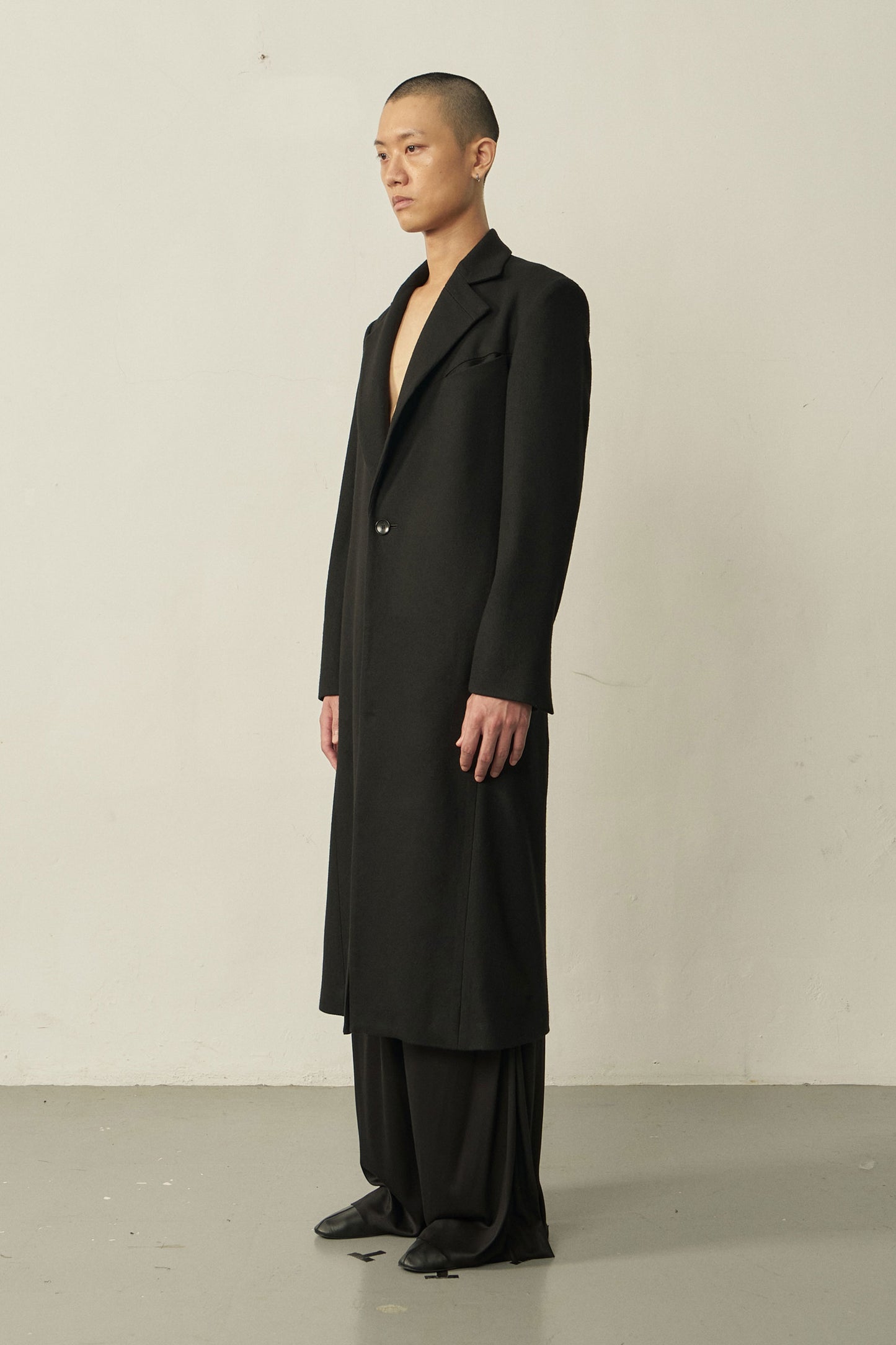 BLACK WOOL DESIGN LINE BLAZER COAT
