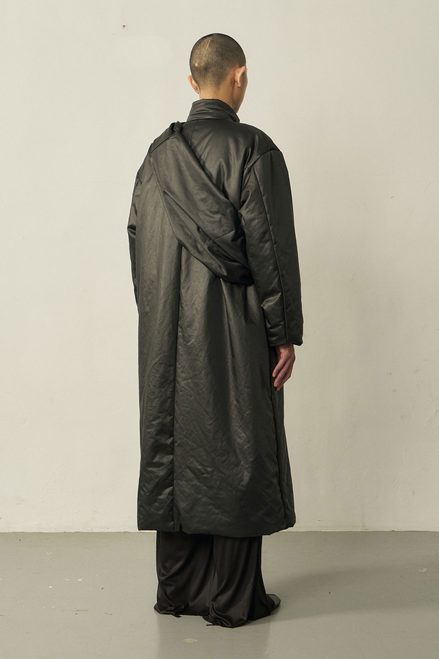 BLACK HIGH NECK ZIP PADDED COAT