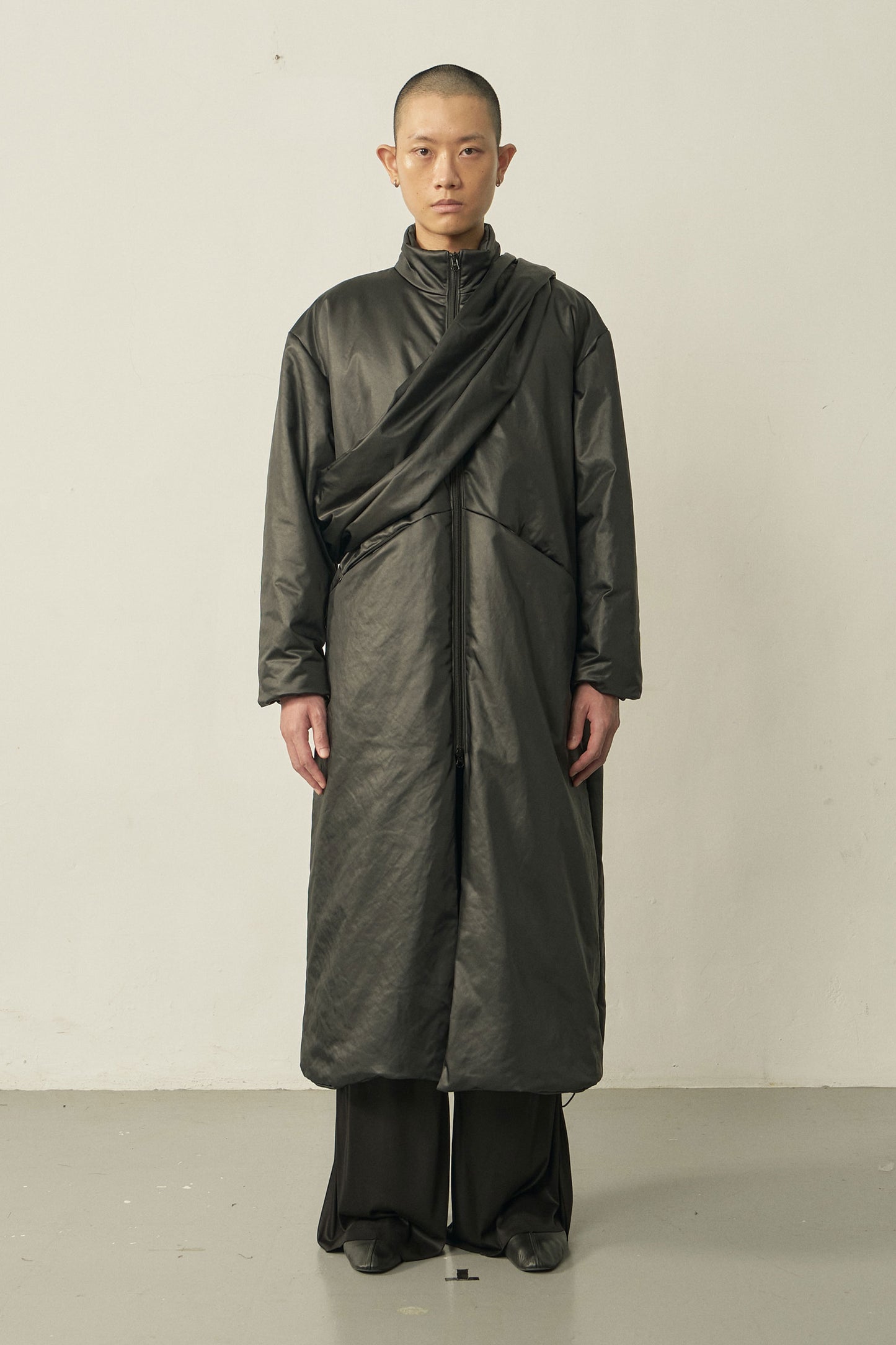 BLACK HIGH NECK ZIP PADDED COAT