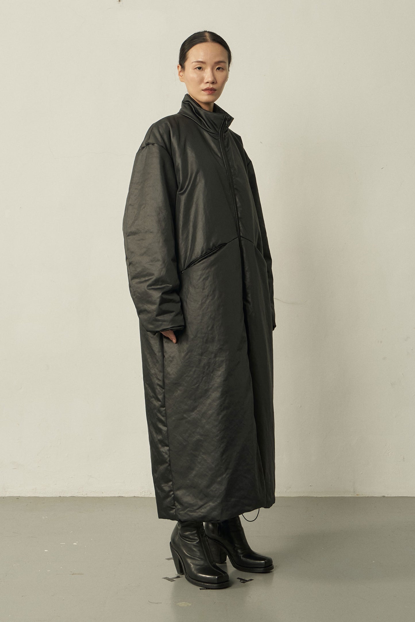 BLACK HIGH NECK ZIP PADDED COAT