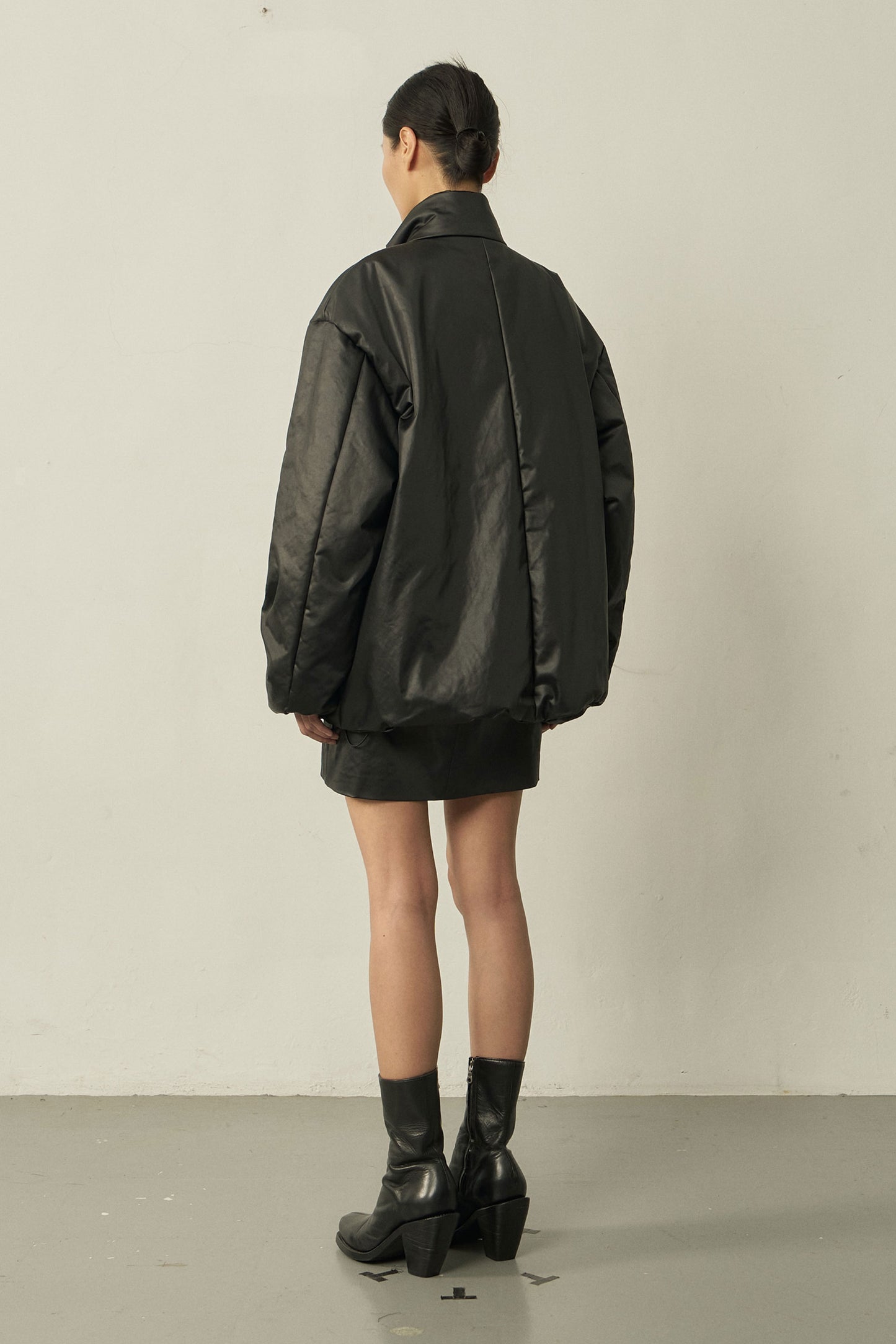 BLACK PADDED SHORT COAT