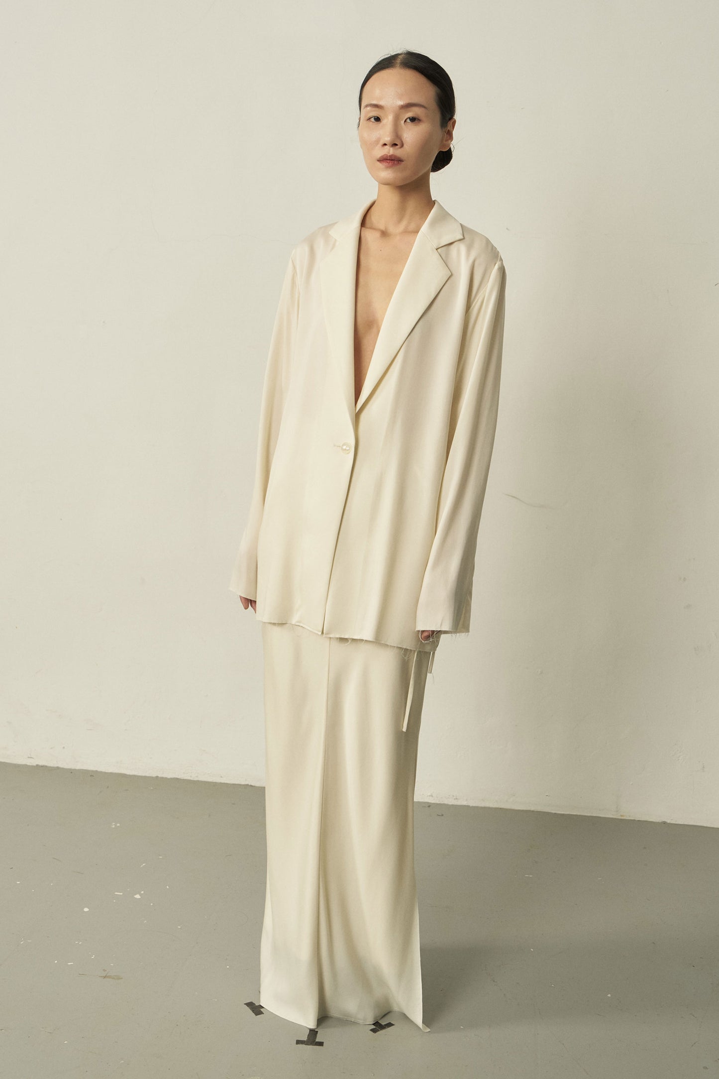 WHITE CUPRO RAW EDGE BLAZER SHIRT