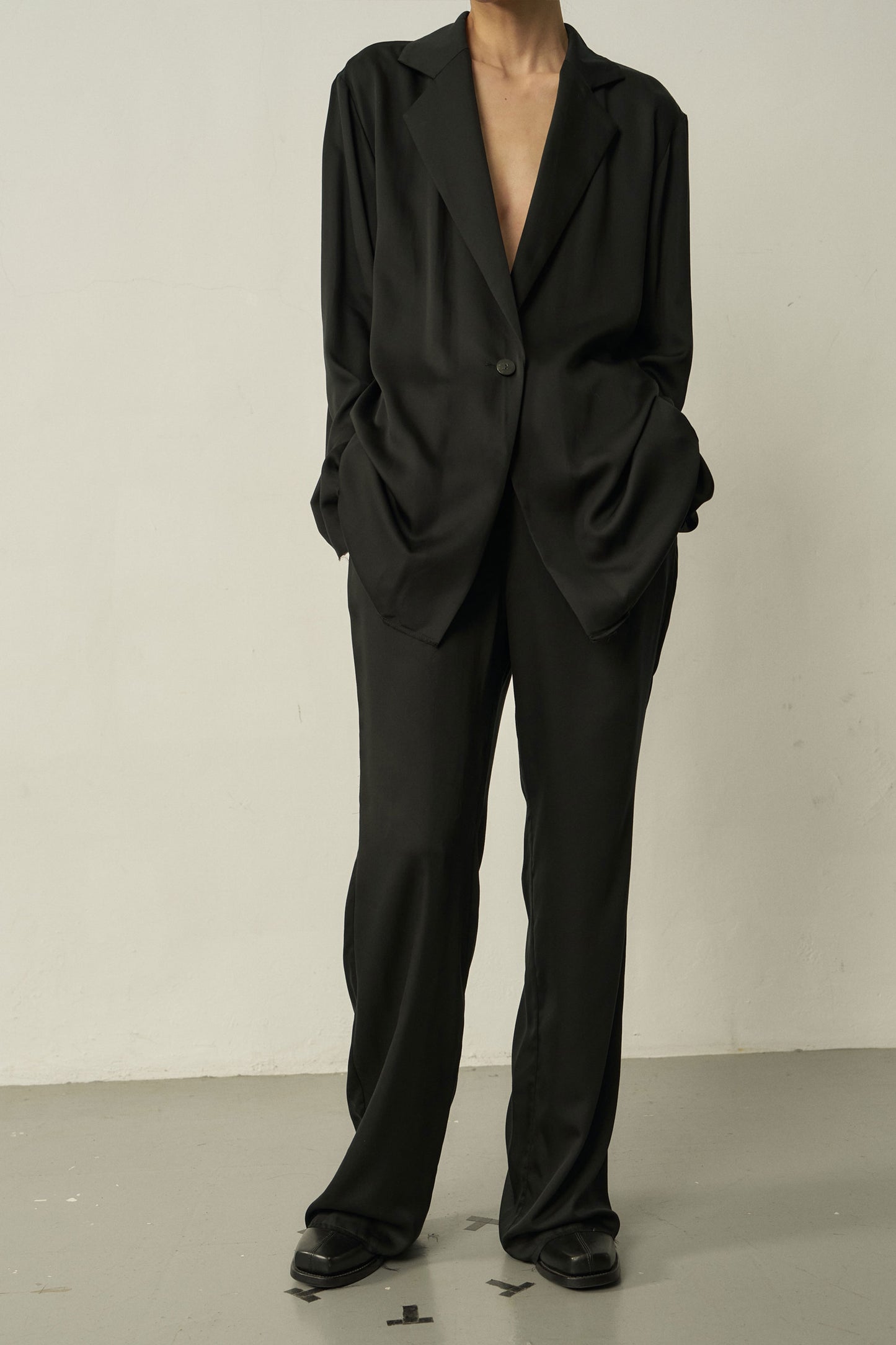 BLACK CUPRO RAW EDGE BLAZER SHIRT