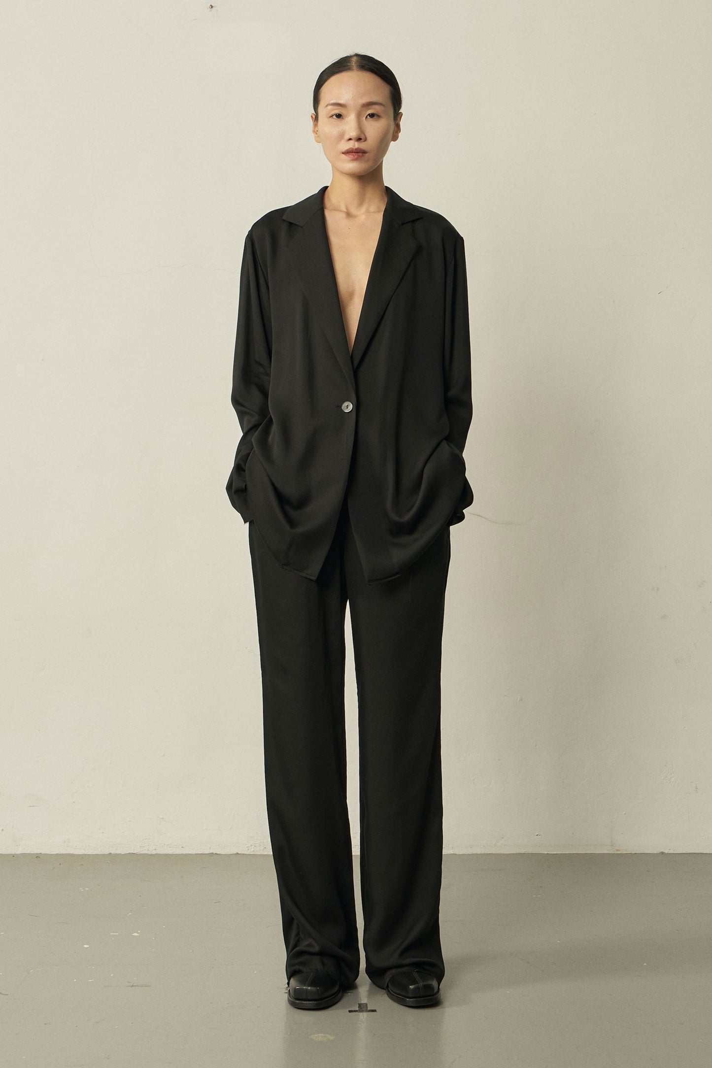 BLACK CUPRO RAW EDGE BLAZER SHIRT