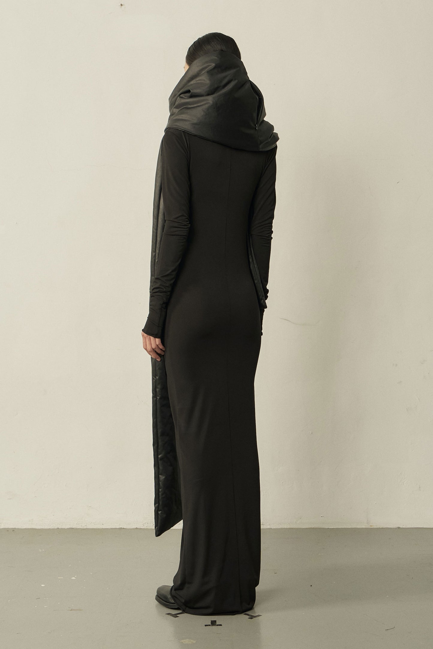 BLACK LEATHER-LIKE PADDED MAXI SCARF