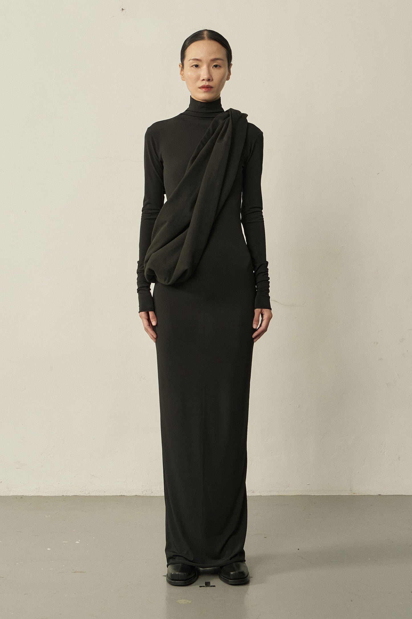 BLACK COTTON TWIST SCARF BAG