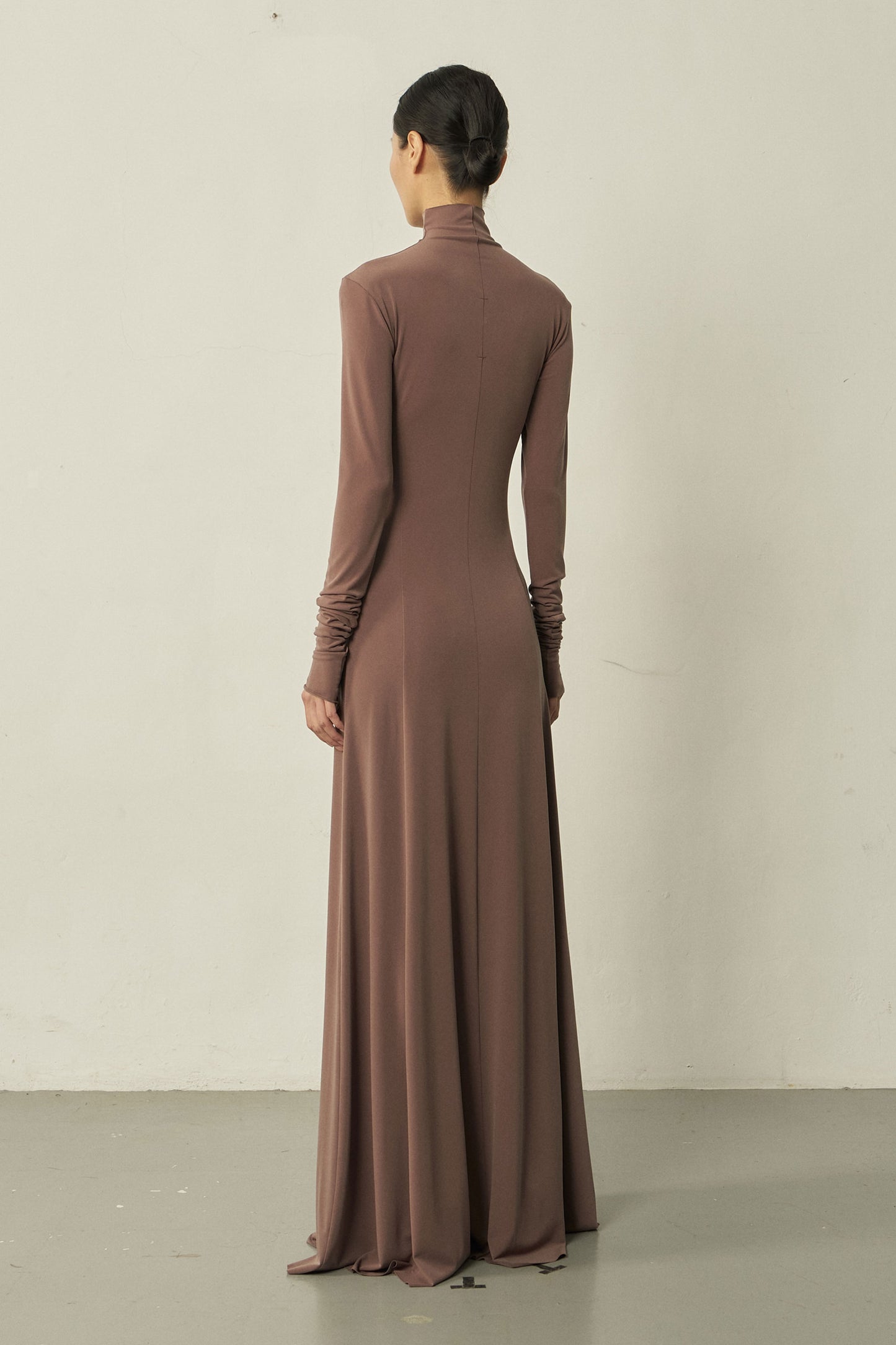 KHAKI LONG-SLEEVE HIGH NECK SKINNY MAXI FLARED DRESS