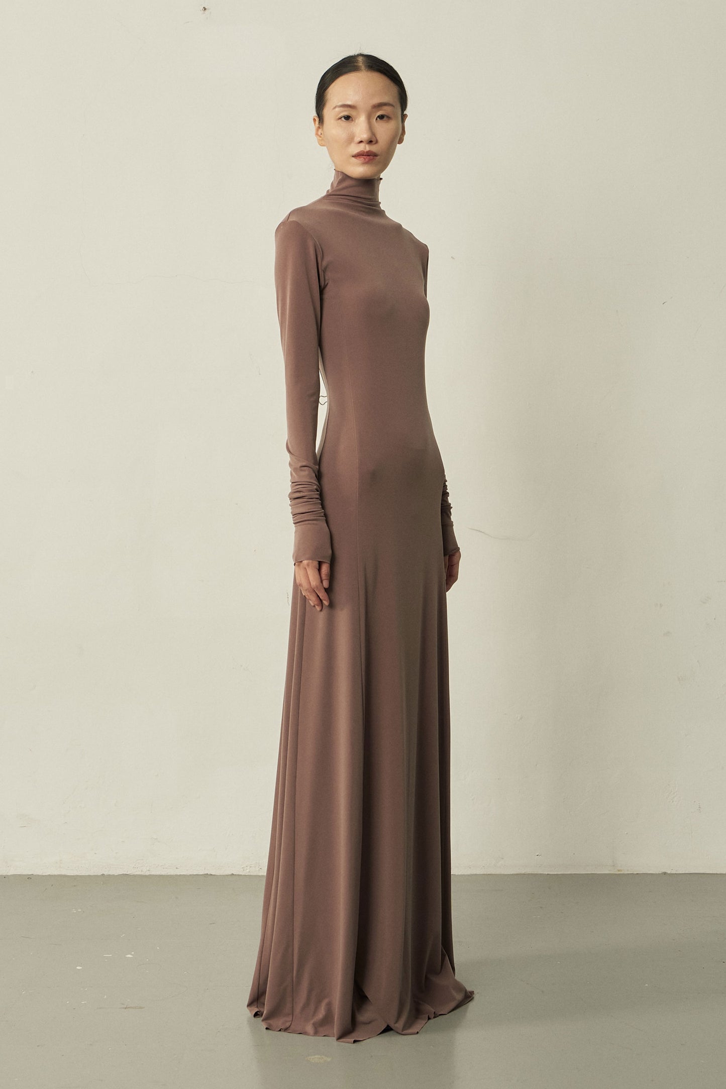 KHAKI LONG-SLEEVE HIGH NECK SKINNY MAXI FLARED DRESS