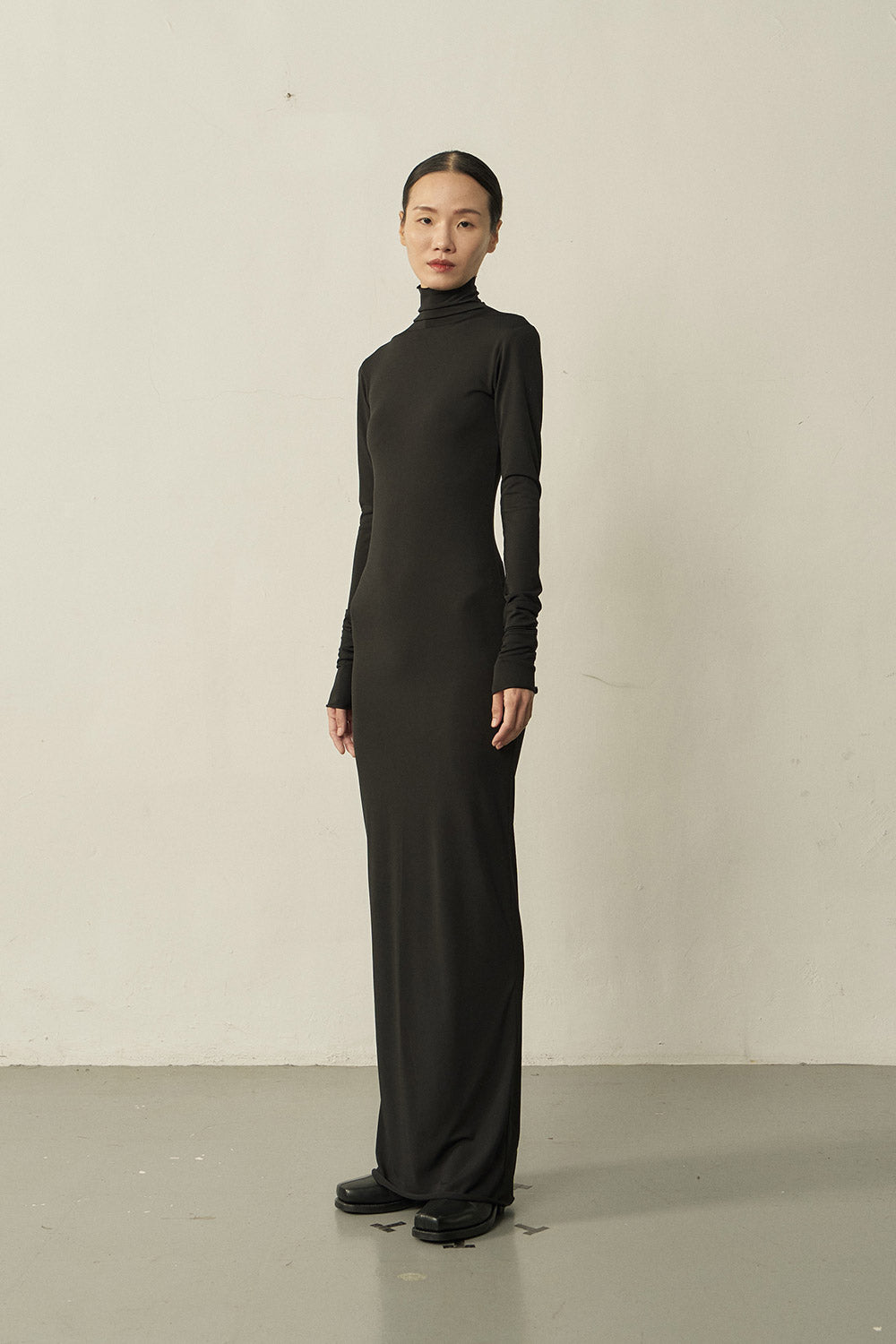BLACK LONG-SLEEVE HIGH NECK SKINNY MAXI DRESS