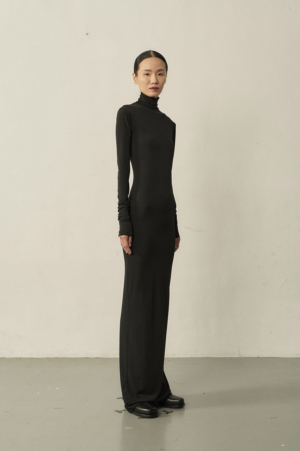BLACK LONG-SLEEVE HIGH NECK SKINNY MAXI DRESS