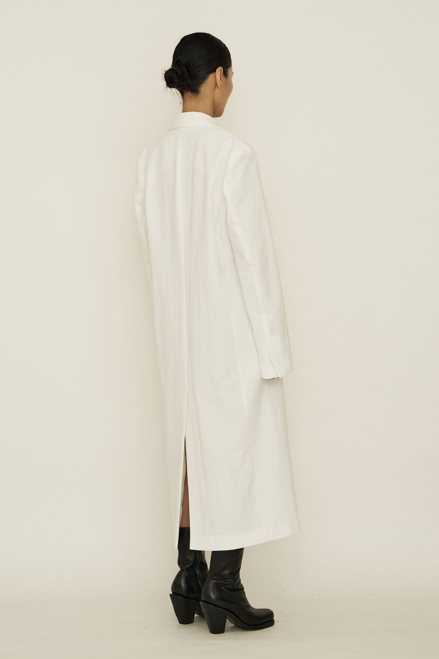 WHITE COTTON RAW EDGE BLAZER COAT
