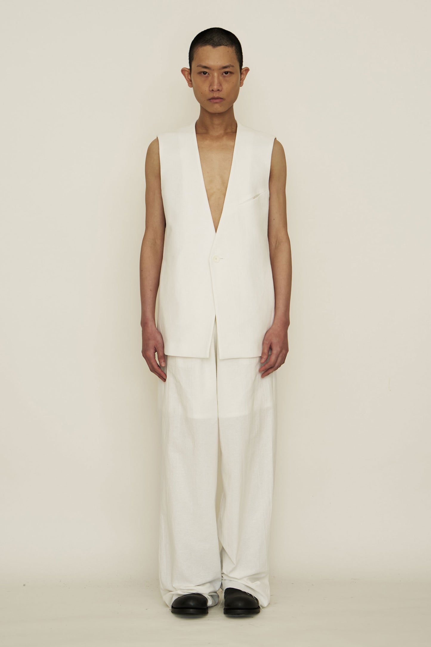 WHITE COTTON SUIT VEST