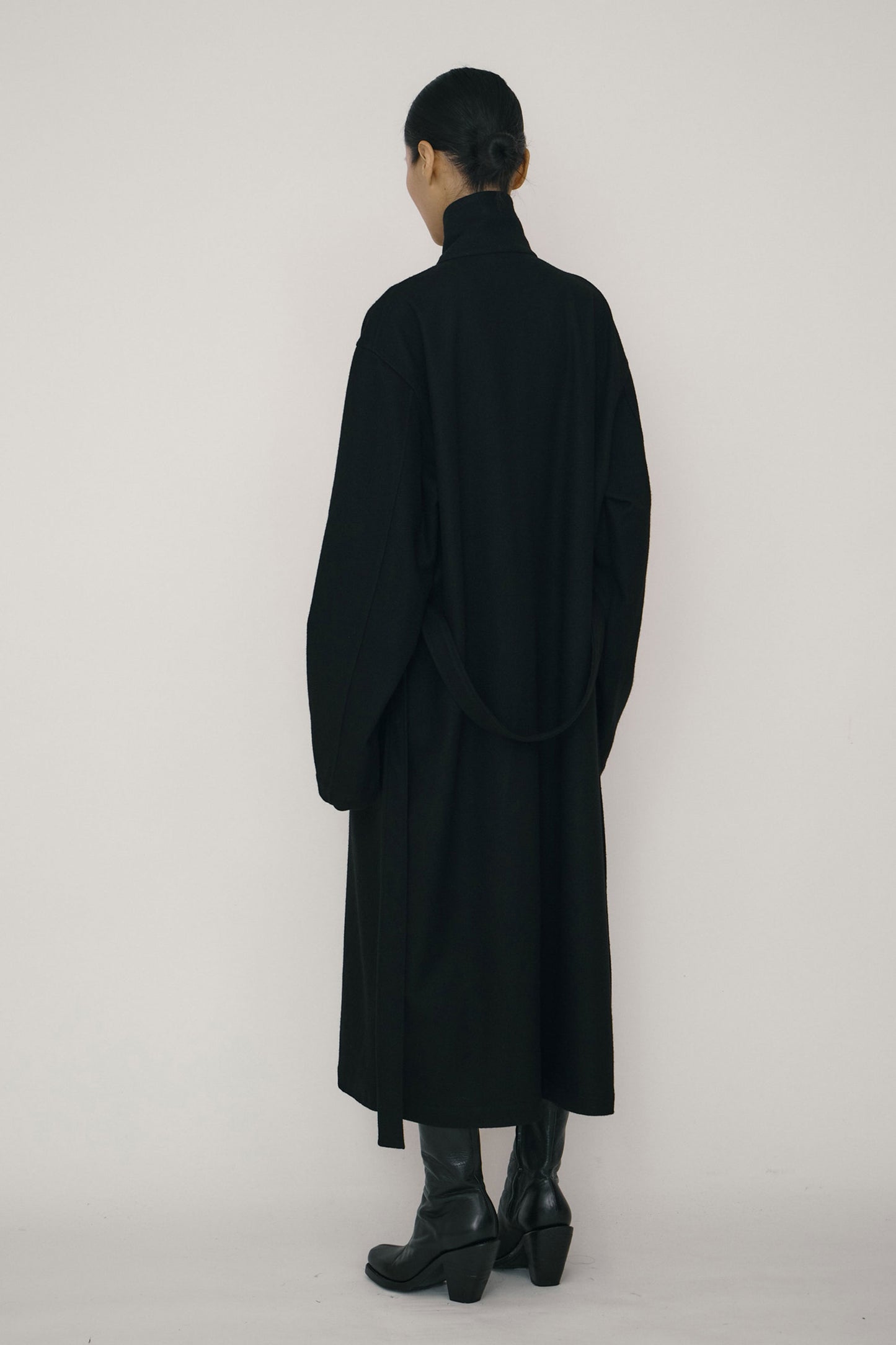 BLACK WOOL ROBE COAT