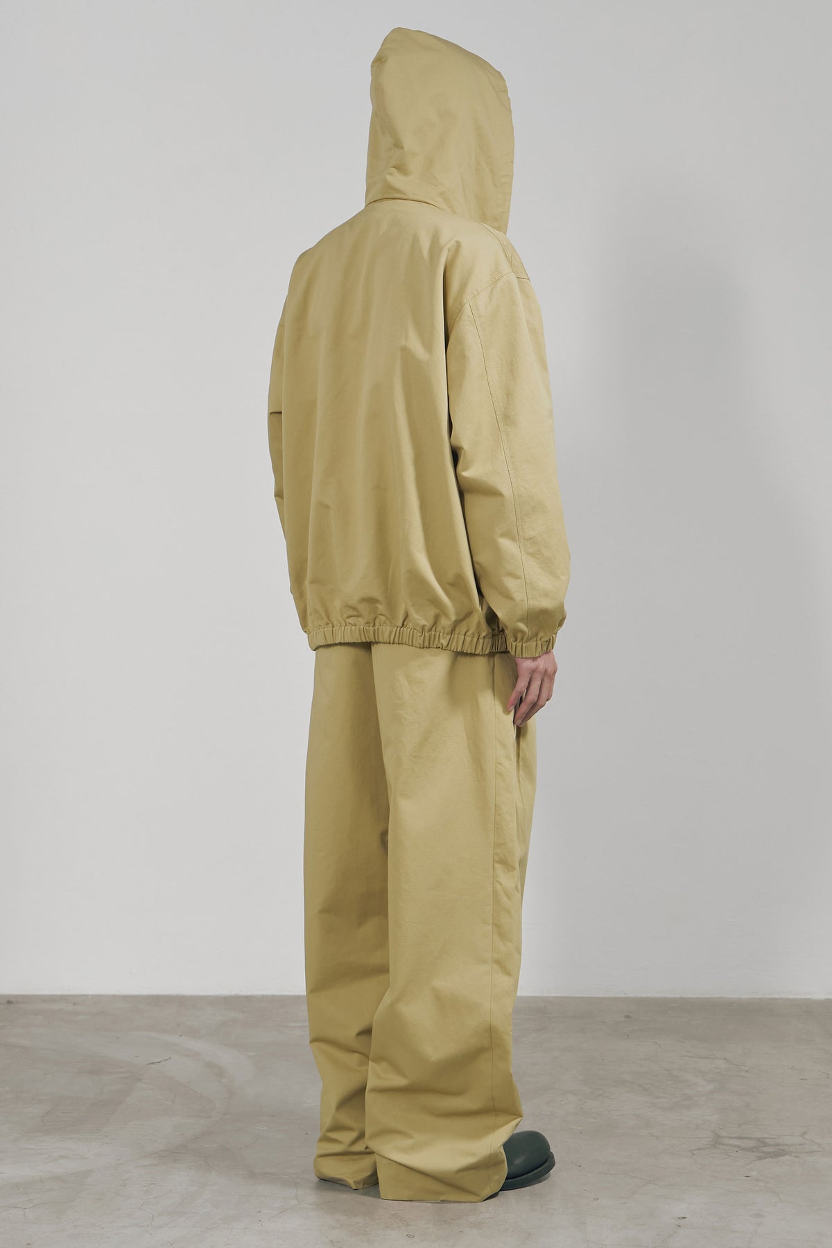 KHAKI COTTON TWILL DOUBLE PLEATED TROUSERS