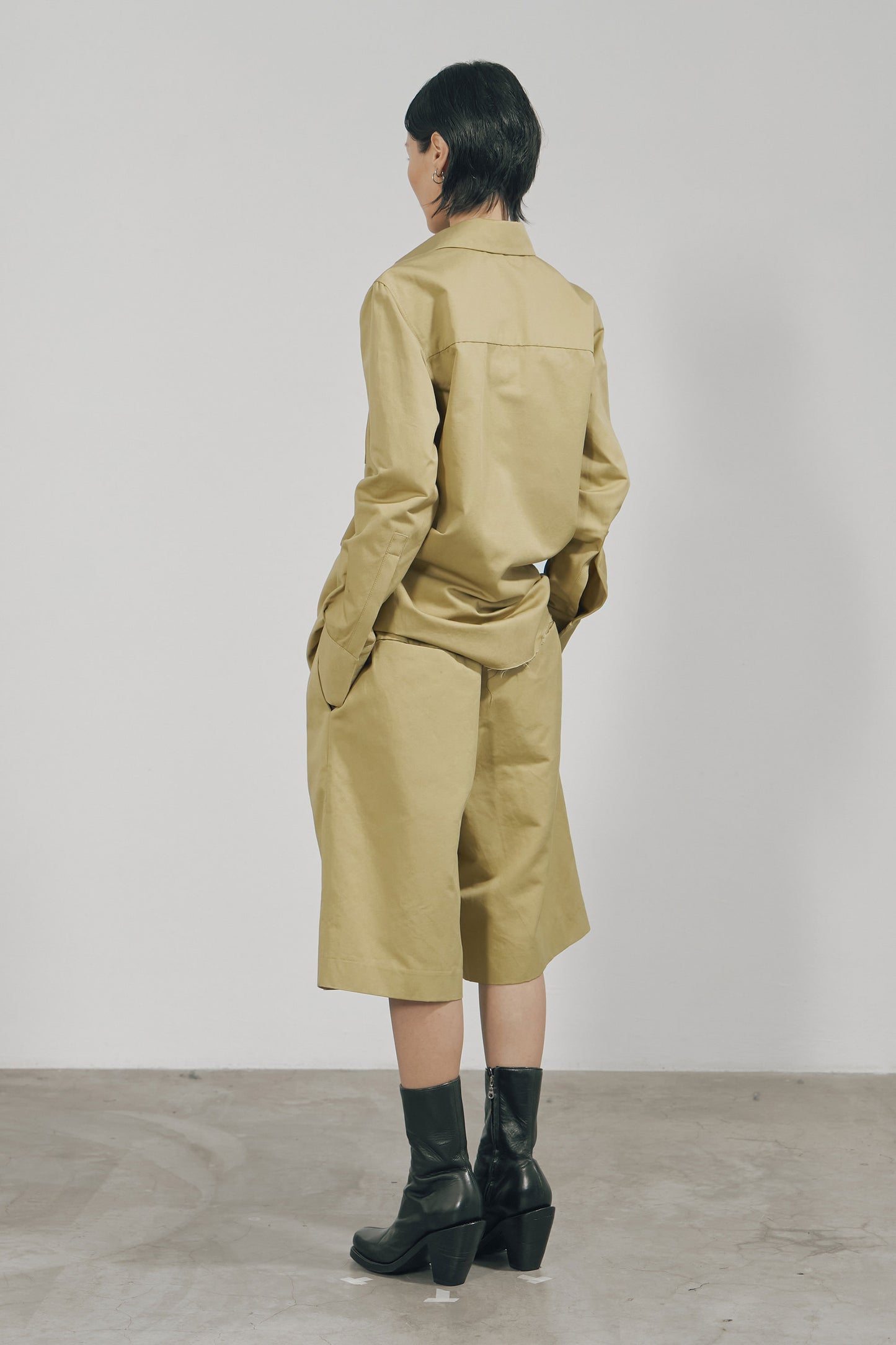 KHAKI COTTON TWILL SNAP RAW EDGE SLIM SHIRT