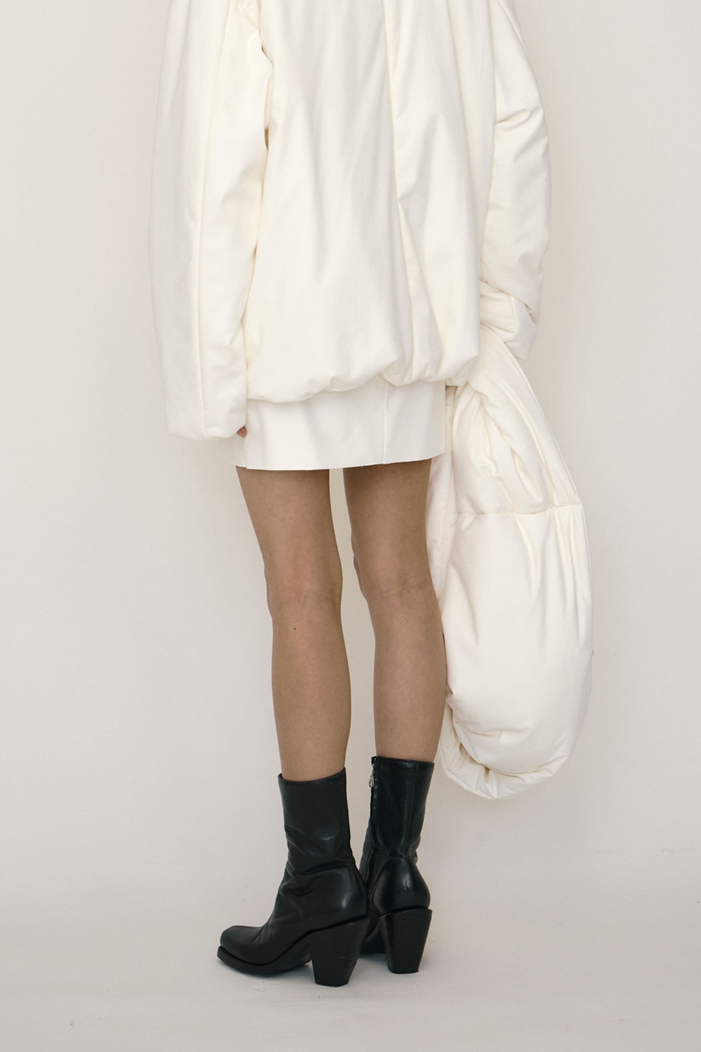 WHITE FAUX-SUEDE PADDED SCARF BAG