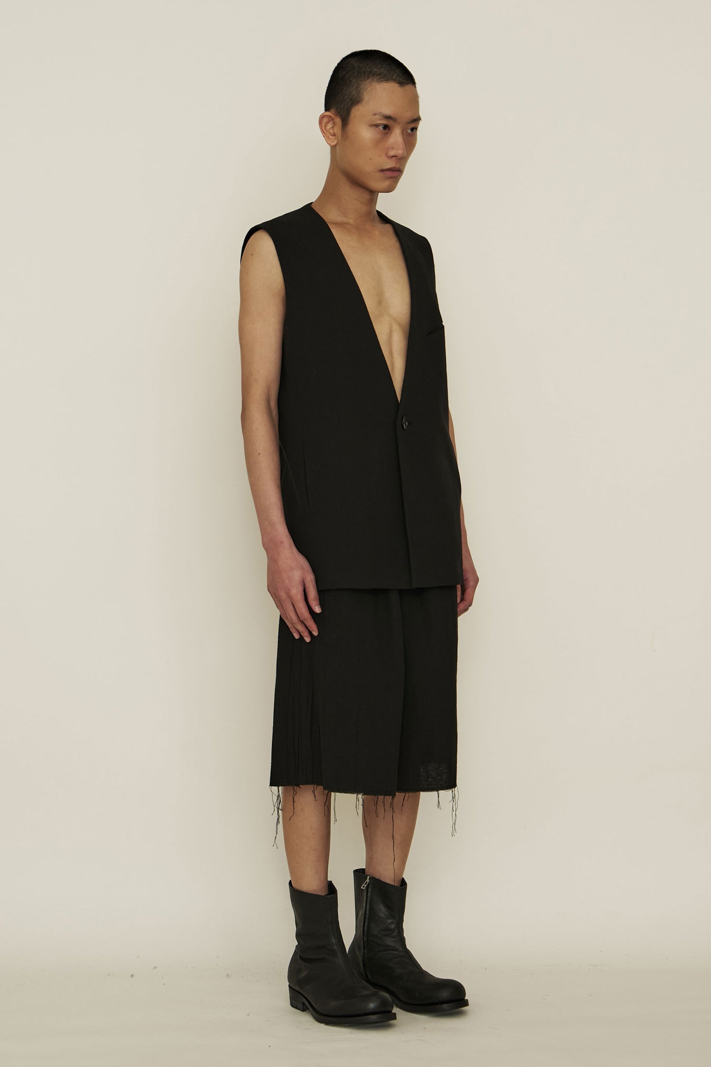 BLACK COTTON SUIT VEST