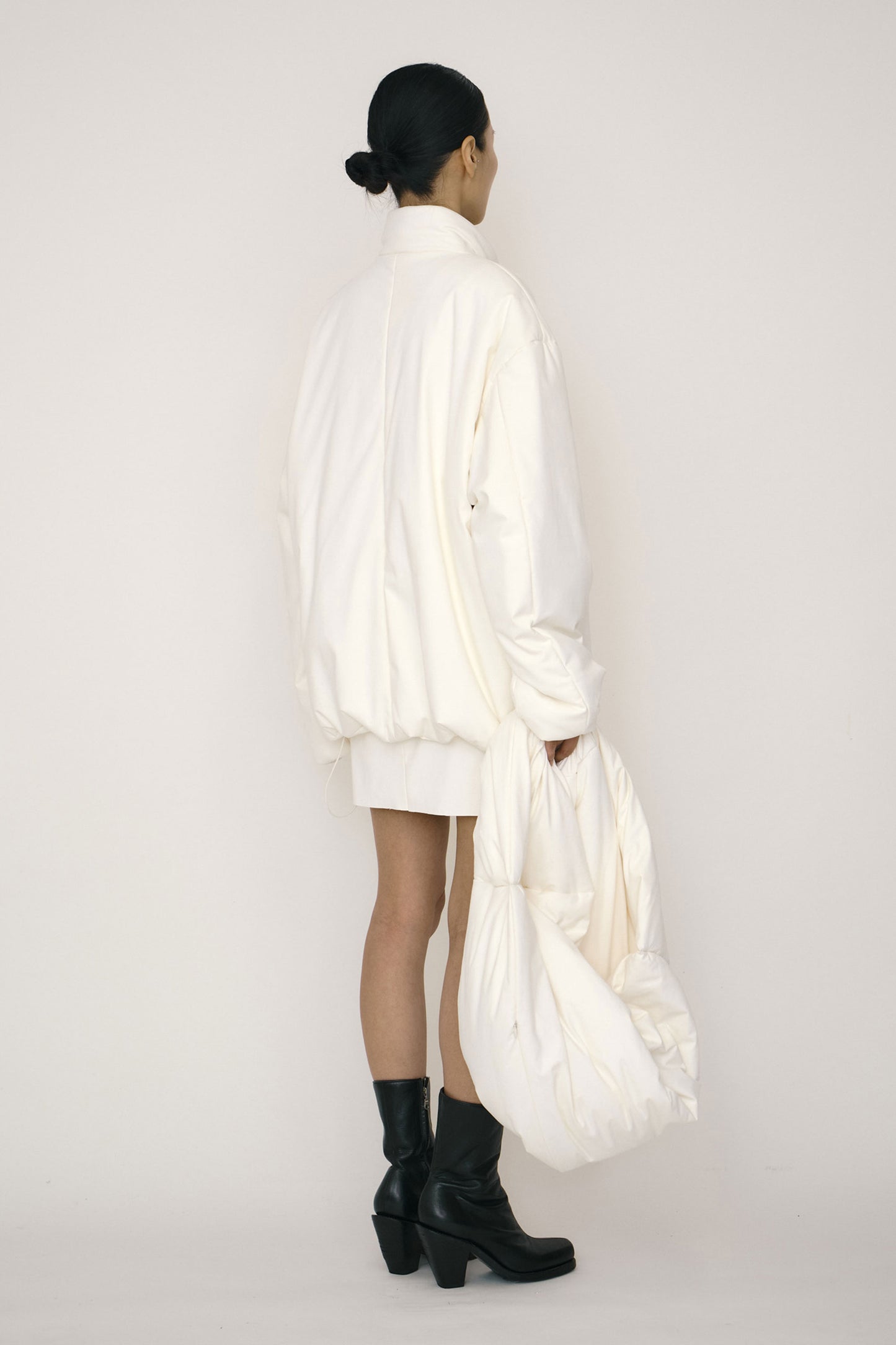 WHITE FAUX-SUEDE PADDED HIGH-NECK JACKET (MADE TO ORDER)