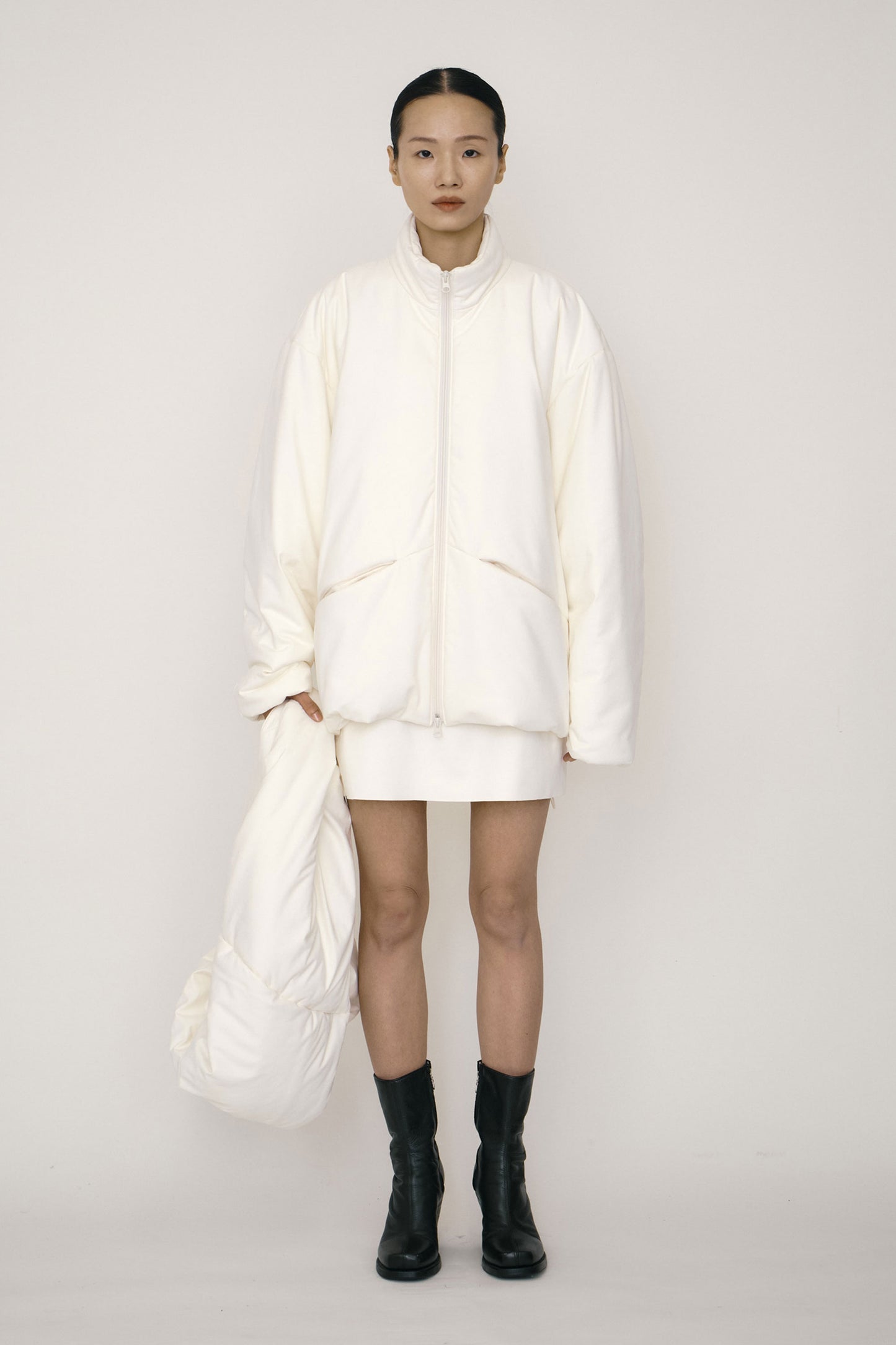 WHITE FAUX-SUEDE PADDED HIGH-NECK JACKET (MADE TO ORDER)