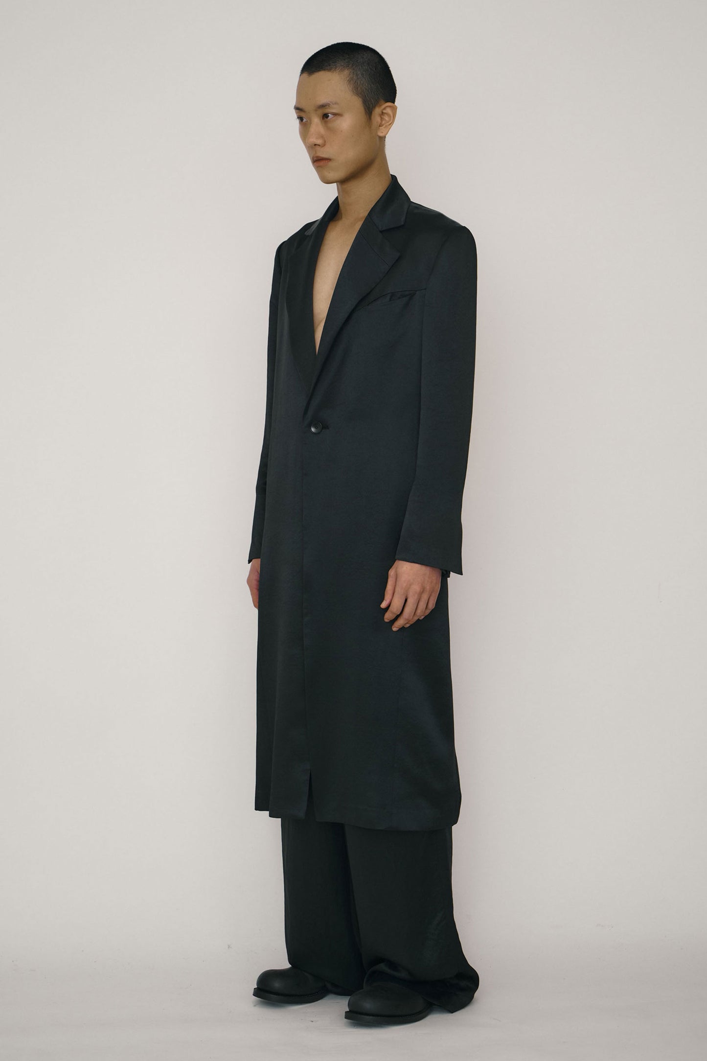 BLACK SATIN DESIGN LINE BLAZER COAT