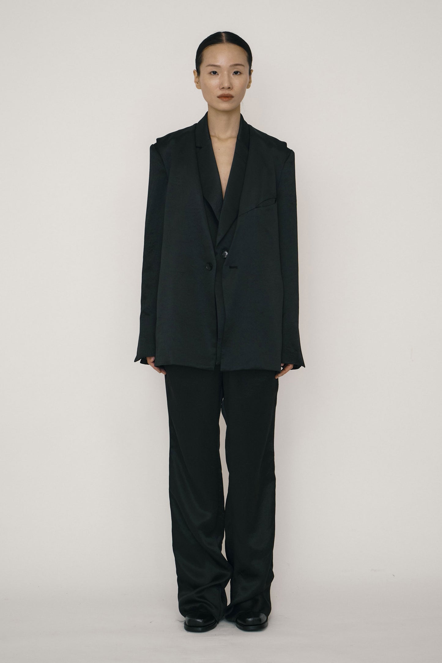 BLACK SATIN DESIGN LINE BLAZER