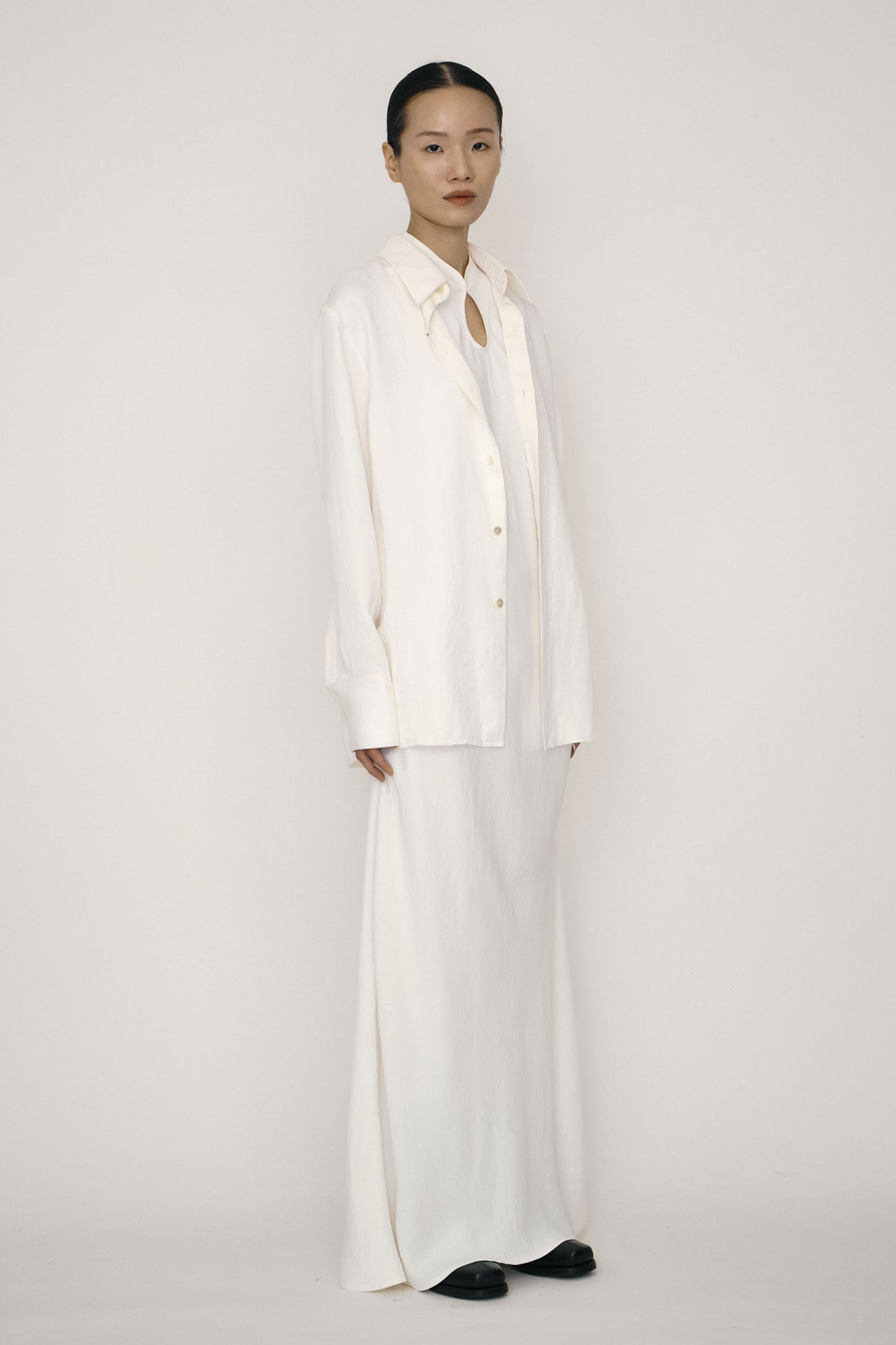 WHITE SATIN RAW EDGE SHIRT