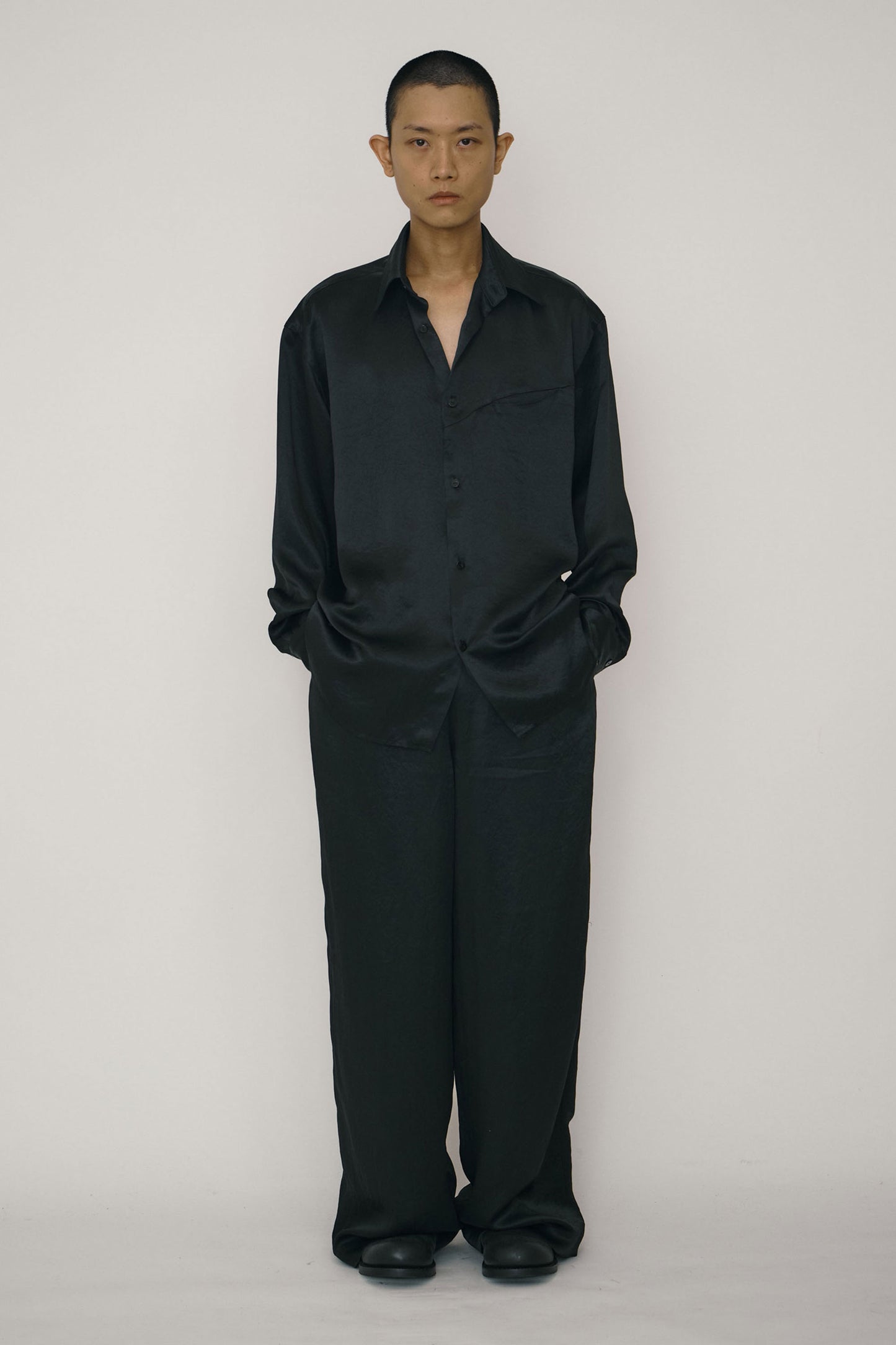 BLACK SATIN CHEST DIAGONAL POCKET SHIRT