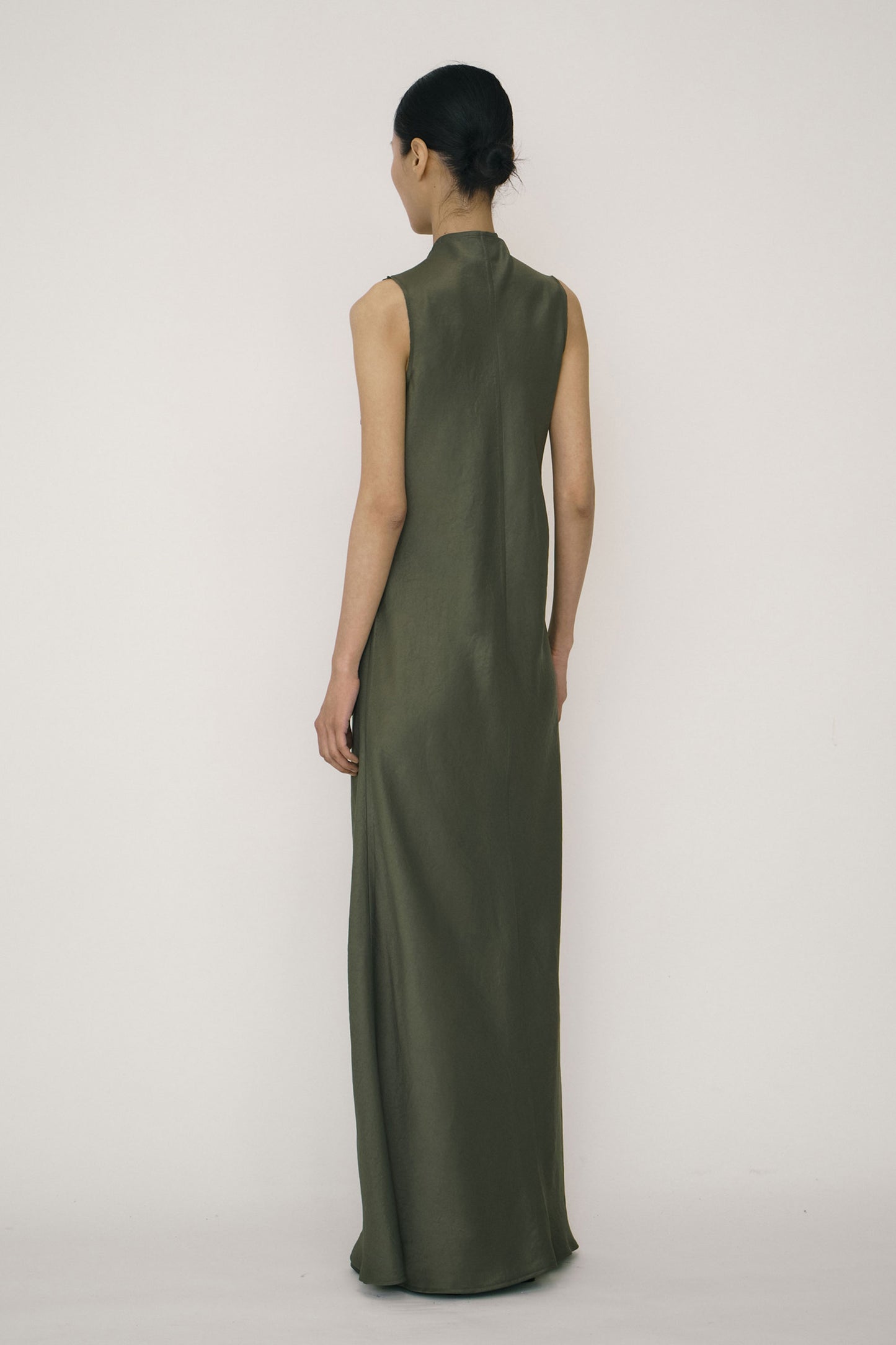 GREEN SATIN MANDARIN COLLAR BIAS-CUT DRESS