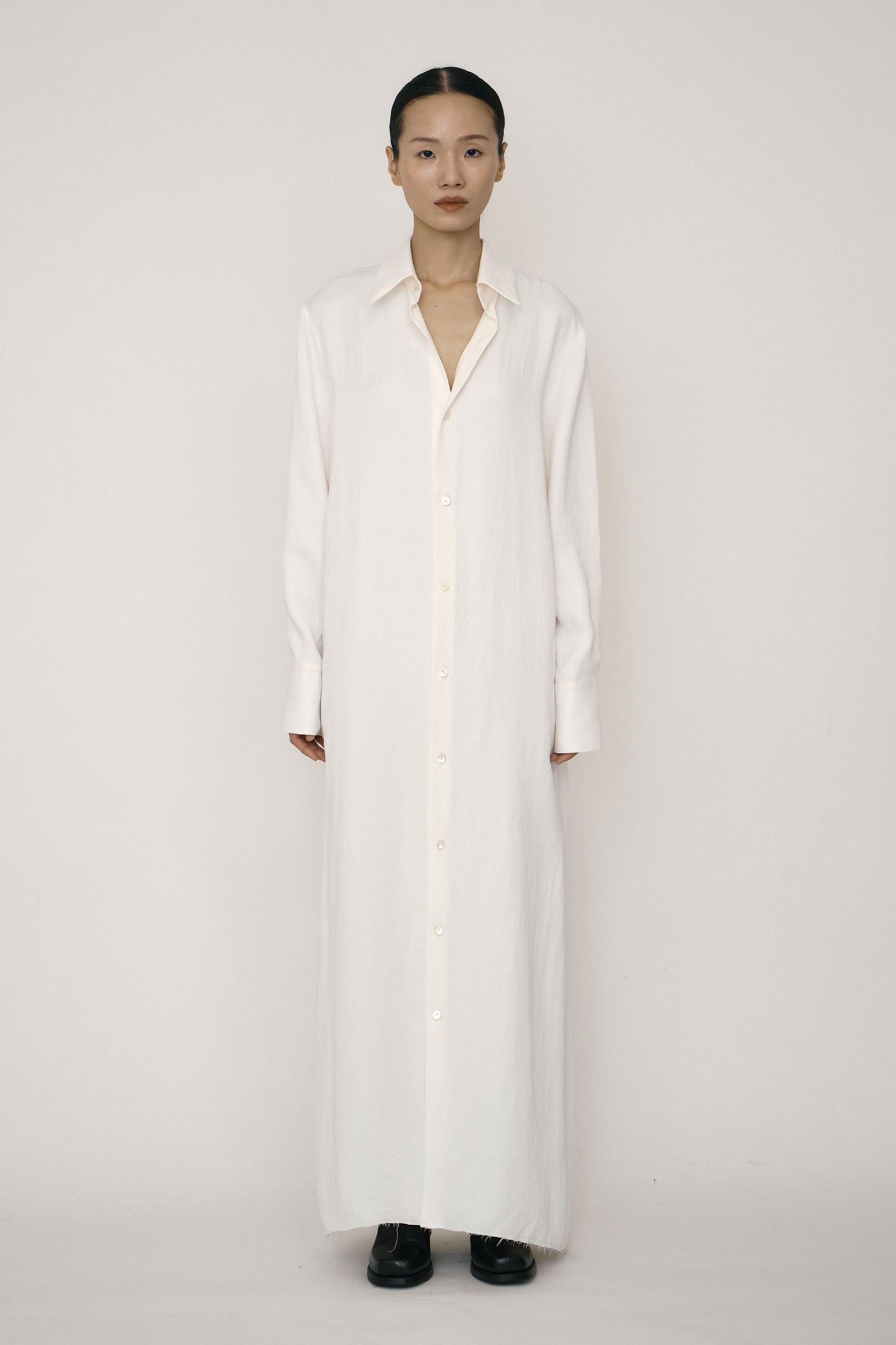 WHITE SATIN RAW EDGE SHIRT DRESS