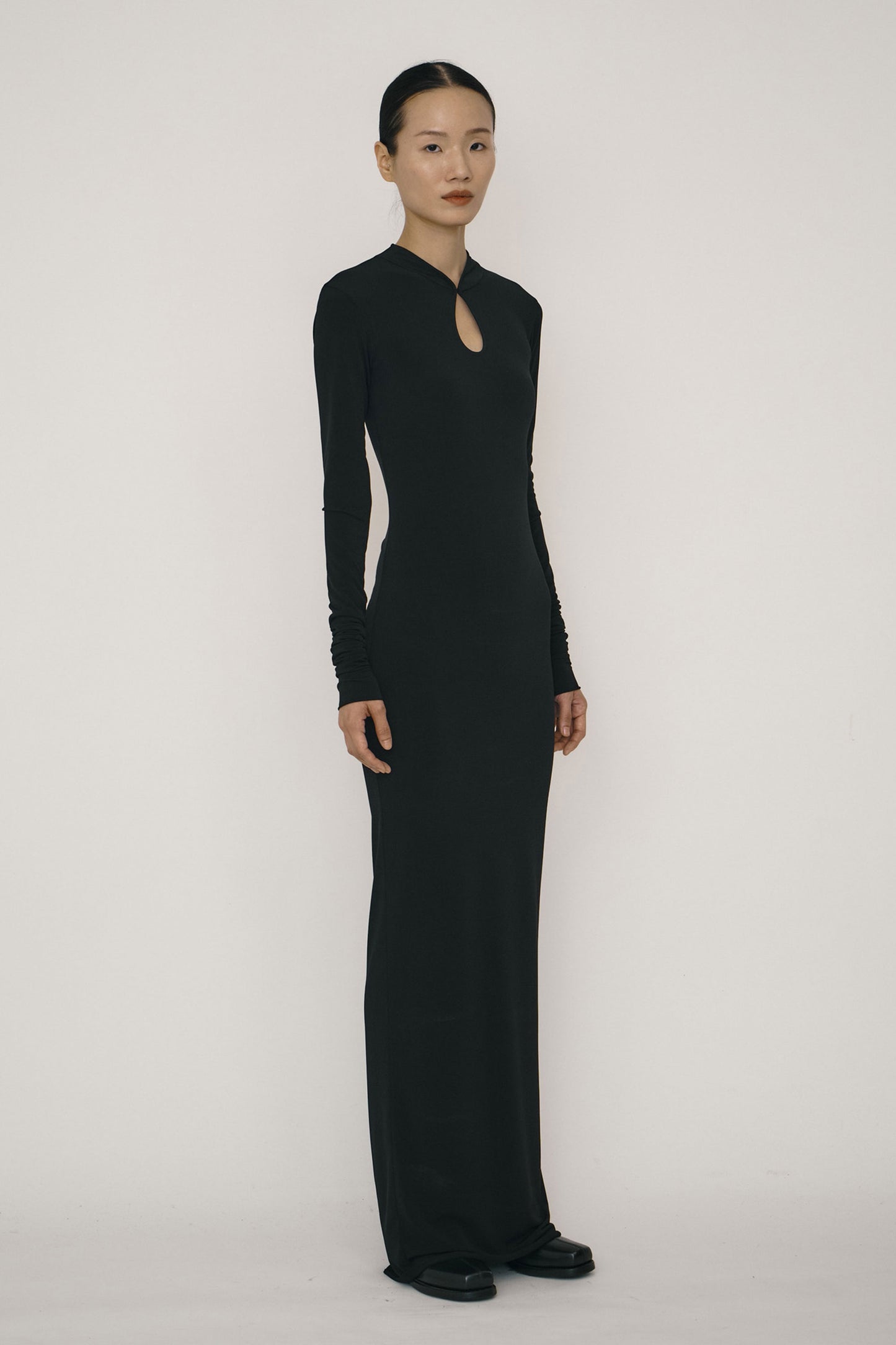 BLACK SKINNY LONG-SLEEVE MANDARIN COLLAR MAXI DRESS