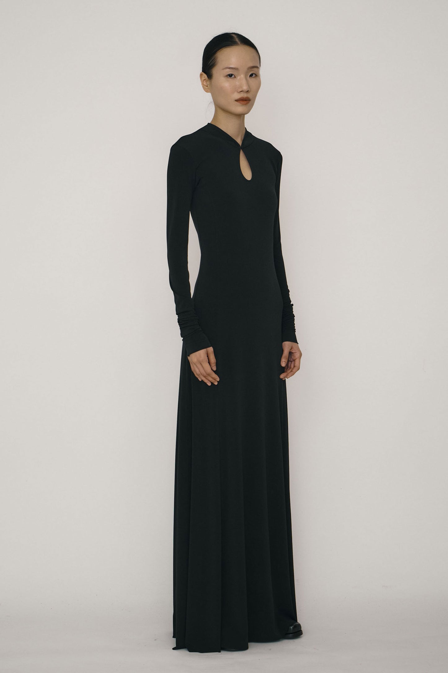 BLACK SKINNY LONG-SLEEVE MANDARIN COLLAR FLARED MAXI DRESS