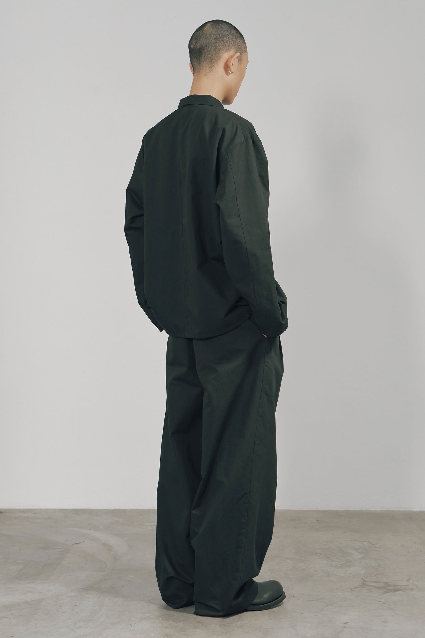 BLACK COTTON TWILL DOUBLE PLEATED TROUSERS