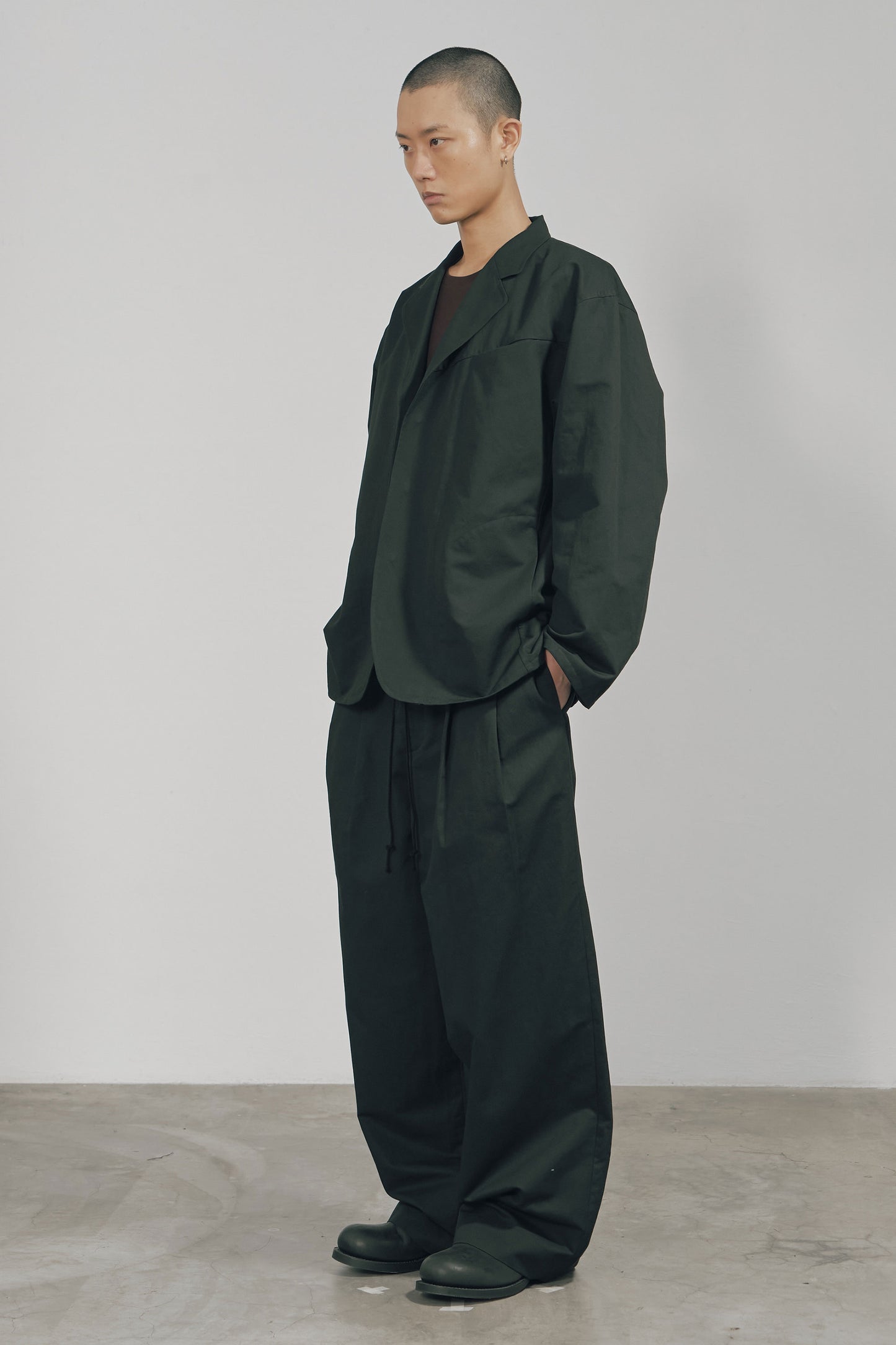 BLACK COTTON TWILL DOUBLE PLEATED TROUSERS