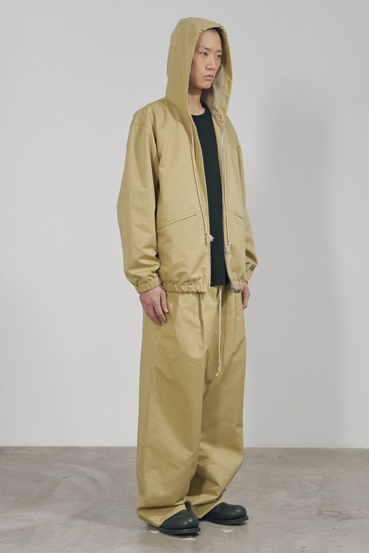 KHAKI COTTON TWILL DOUBLE PLEATED TROUSERS