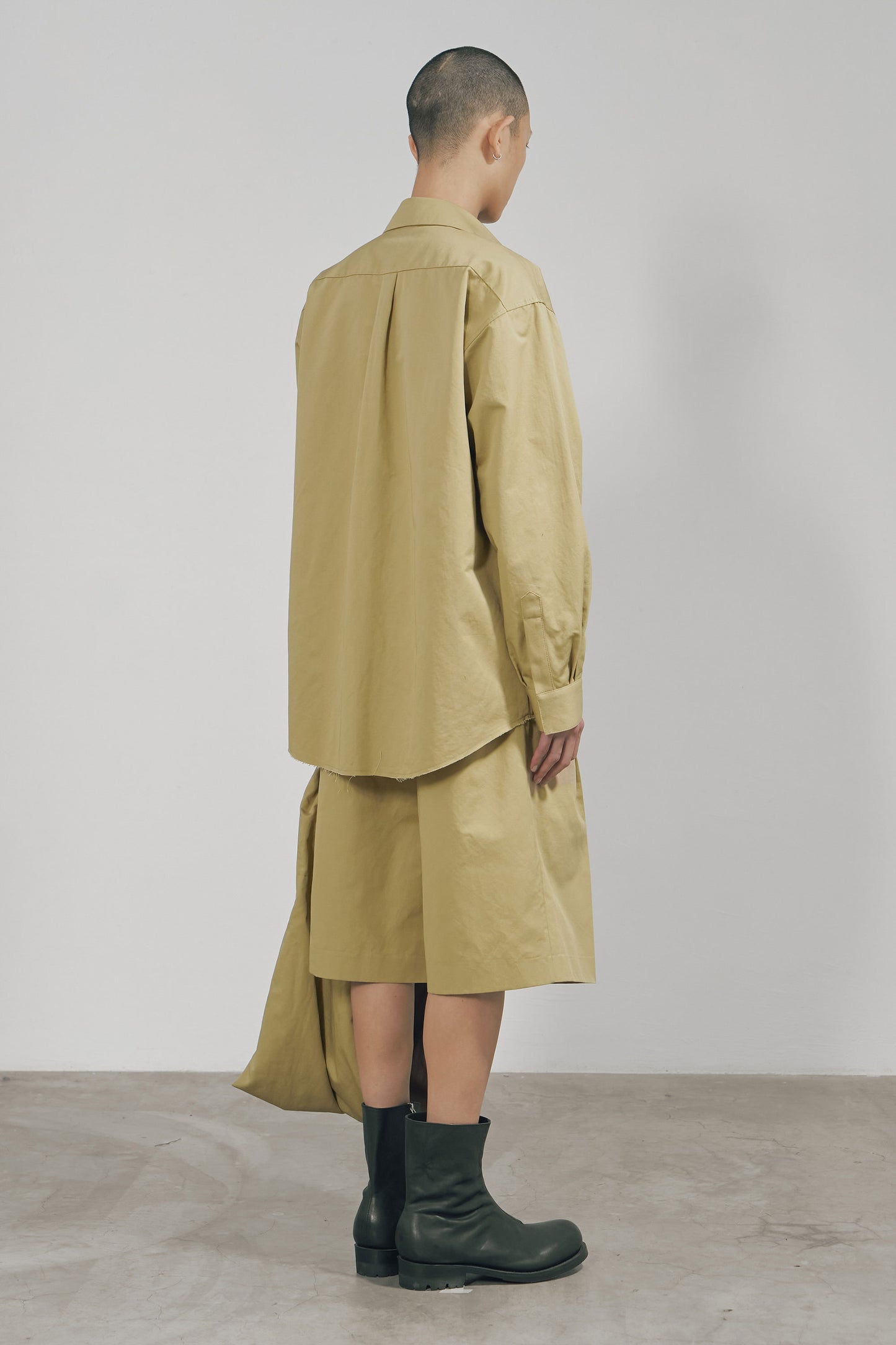 KHAKI COTTON TWILL WIDE SHORTS