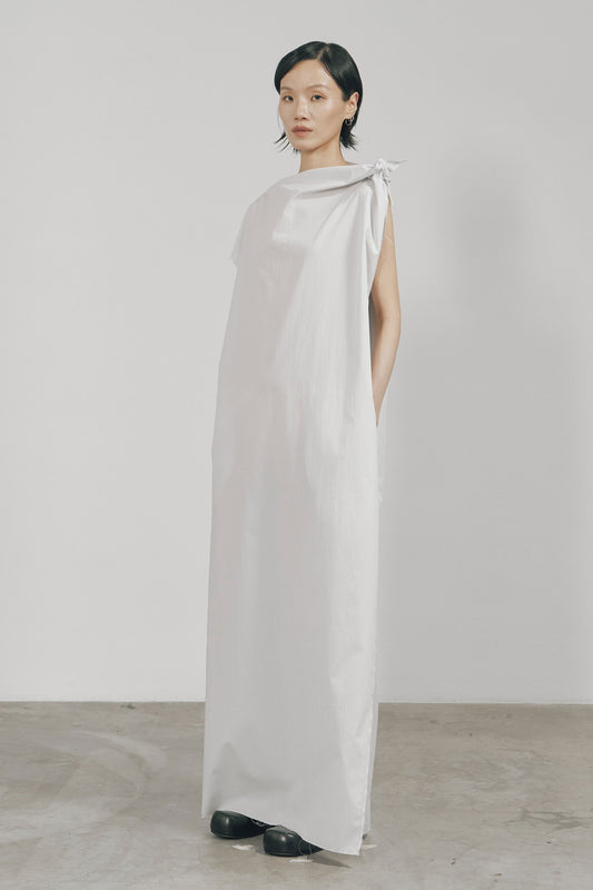 WHITE STRIPE RAW EDGE ASYMMETRIC CUTTING DRESS
