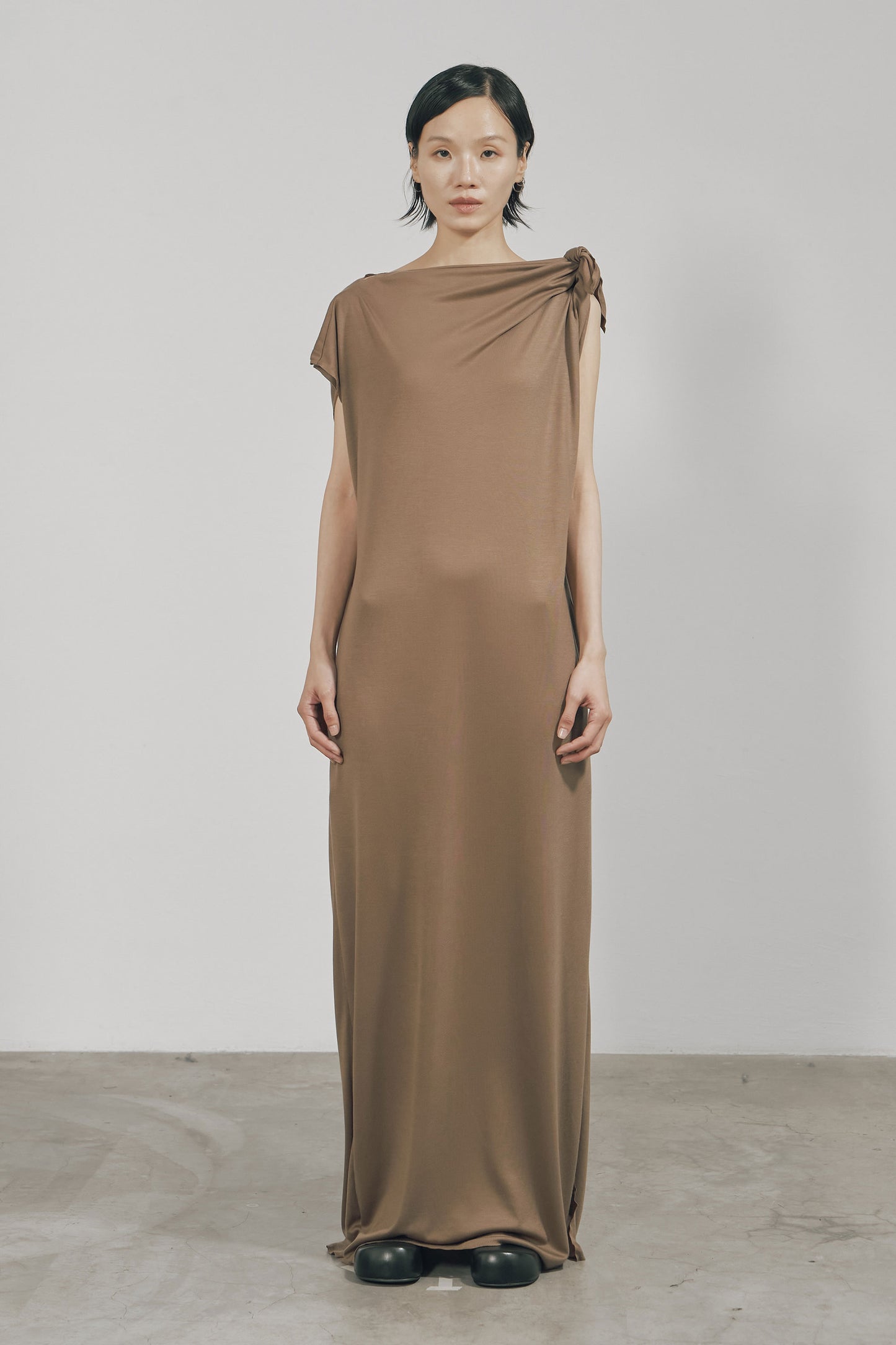KHAKI TENCEL JERSEY RAW EDGE ASYMMETRIC CUTTING DRESS