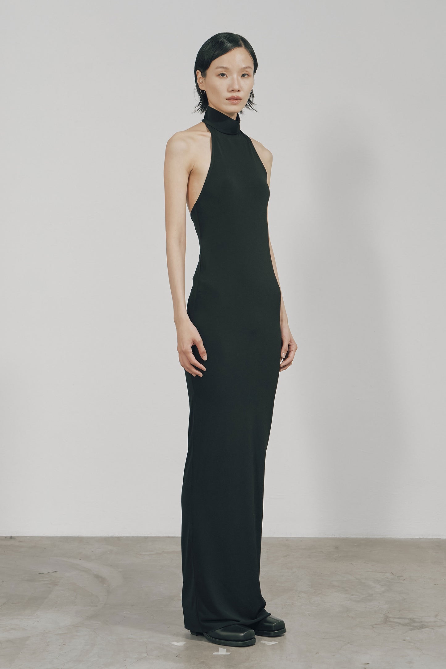 BLACK SKINNY HIGH HALTERNECK MAXI DRESS